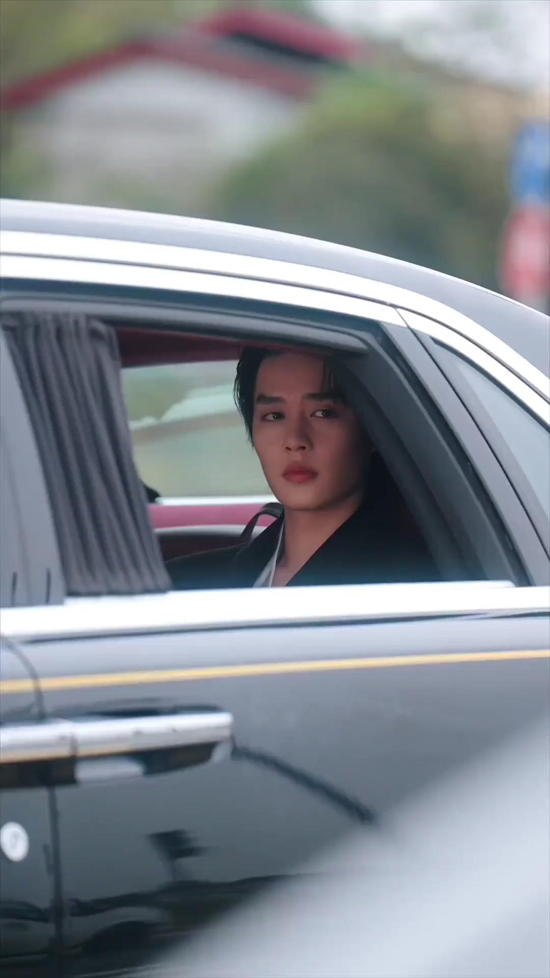 (Dubbed)Runaway Love