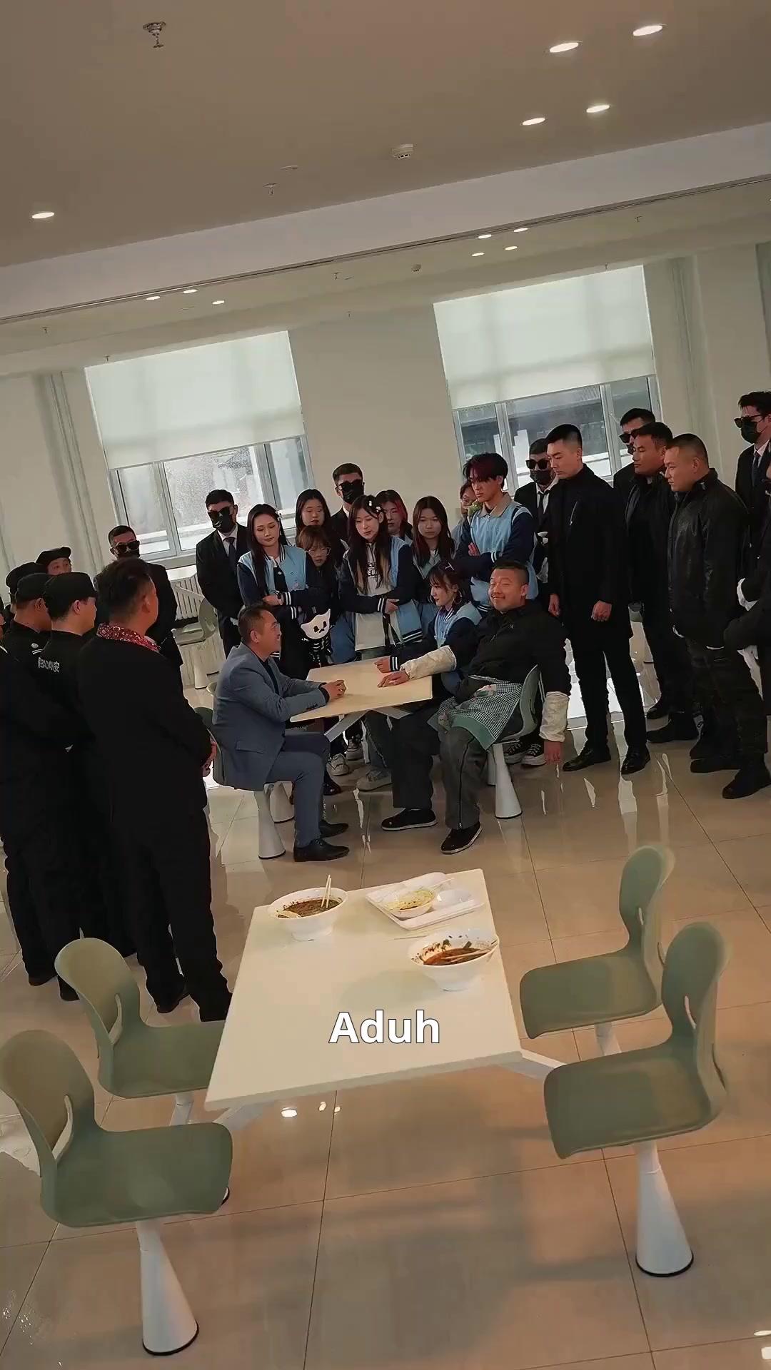 (Sulih suara) Gejolak di Dunia Hitam