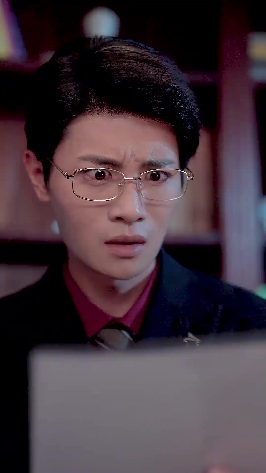 (พากย์เสียง) เธอไม่ใช่จันทราเดิม