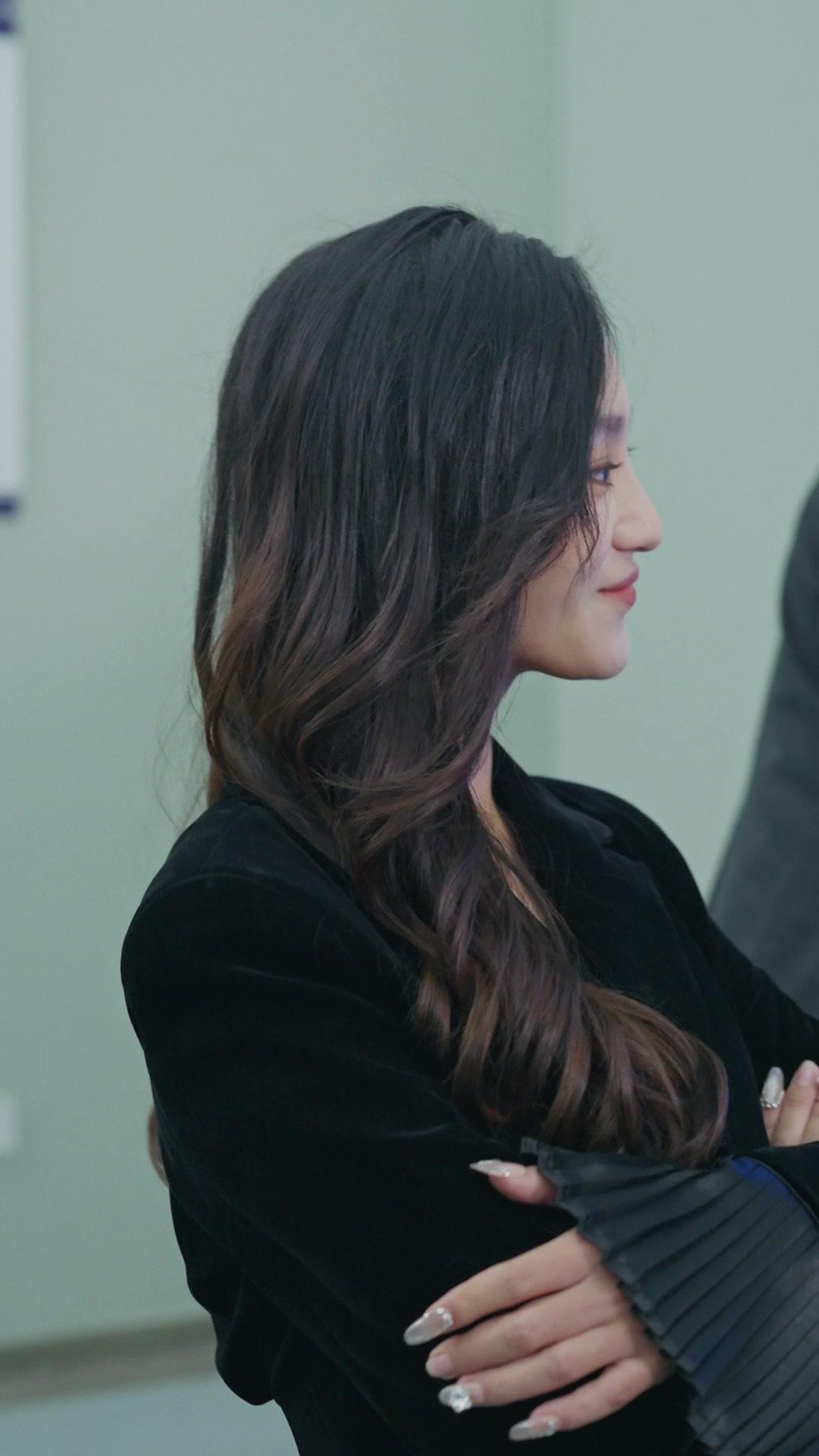 Stolen Face, Stolen Life