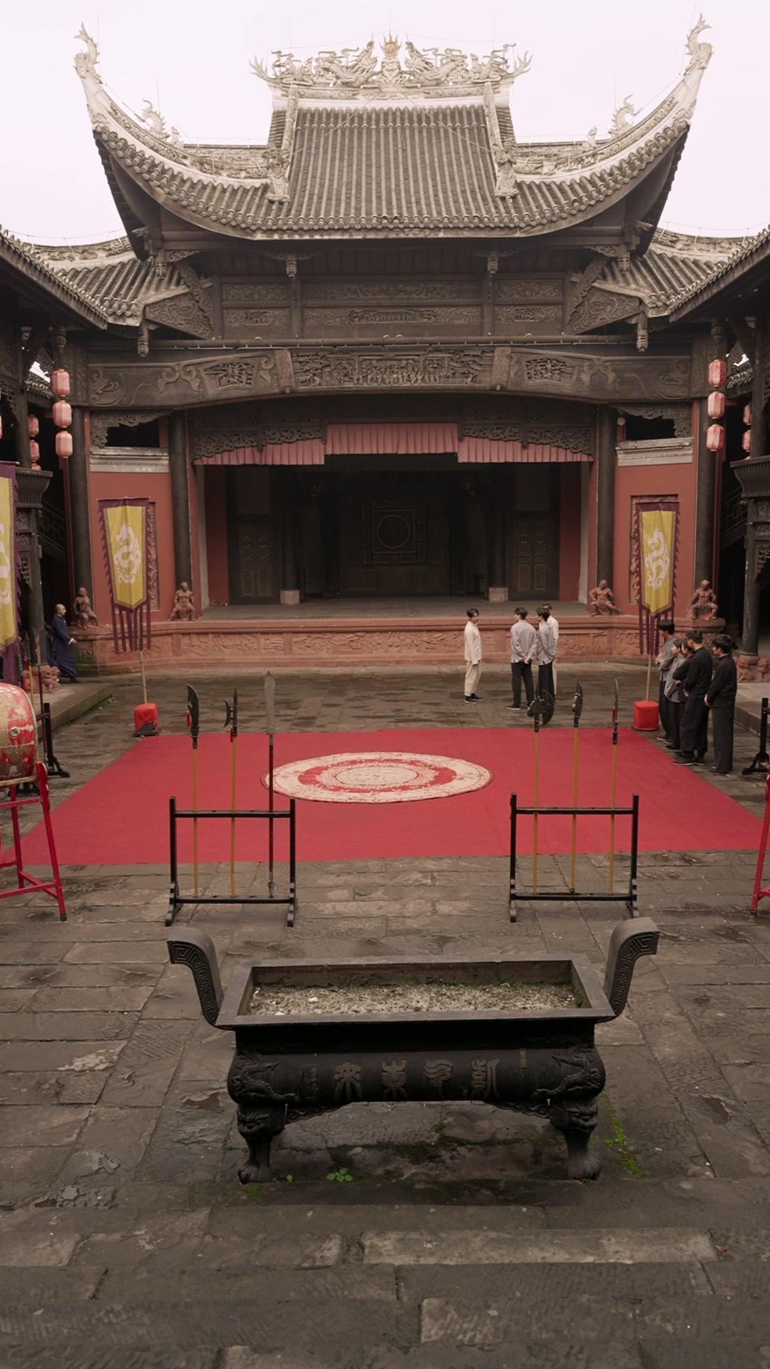 以父之名，戰至尊