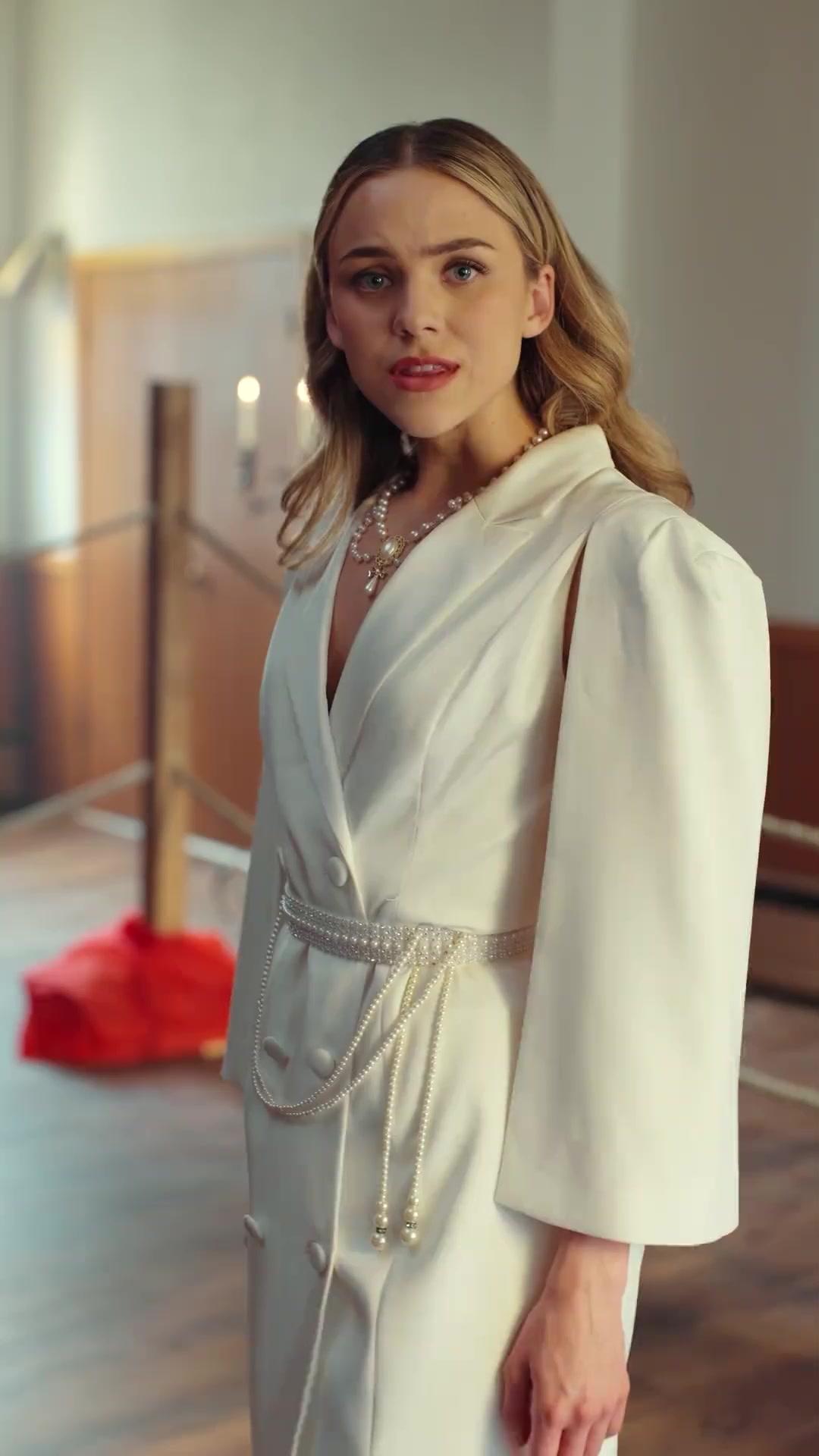 (Doublage)La Grande Maîtresse