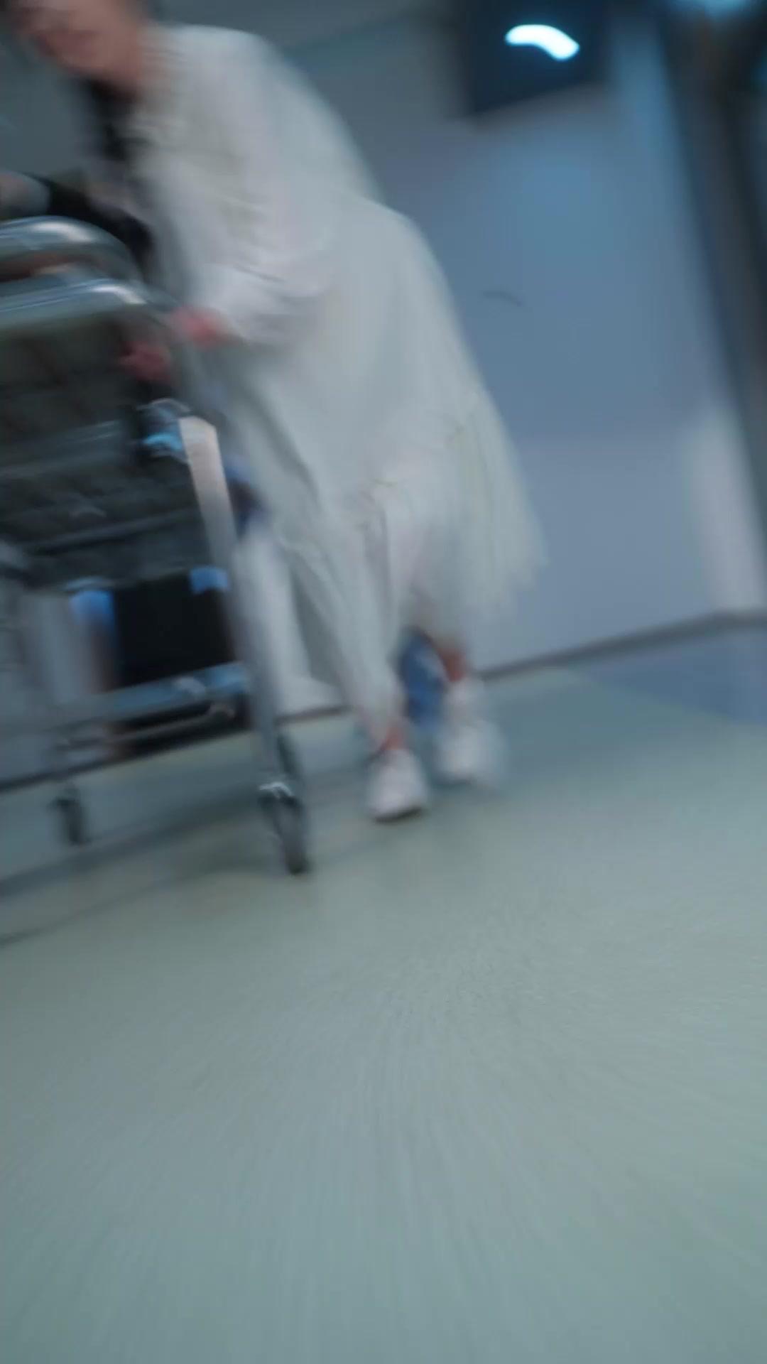 Cinta Membara Direktur Miliarder