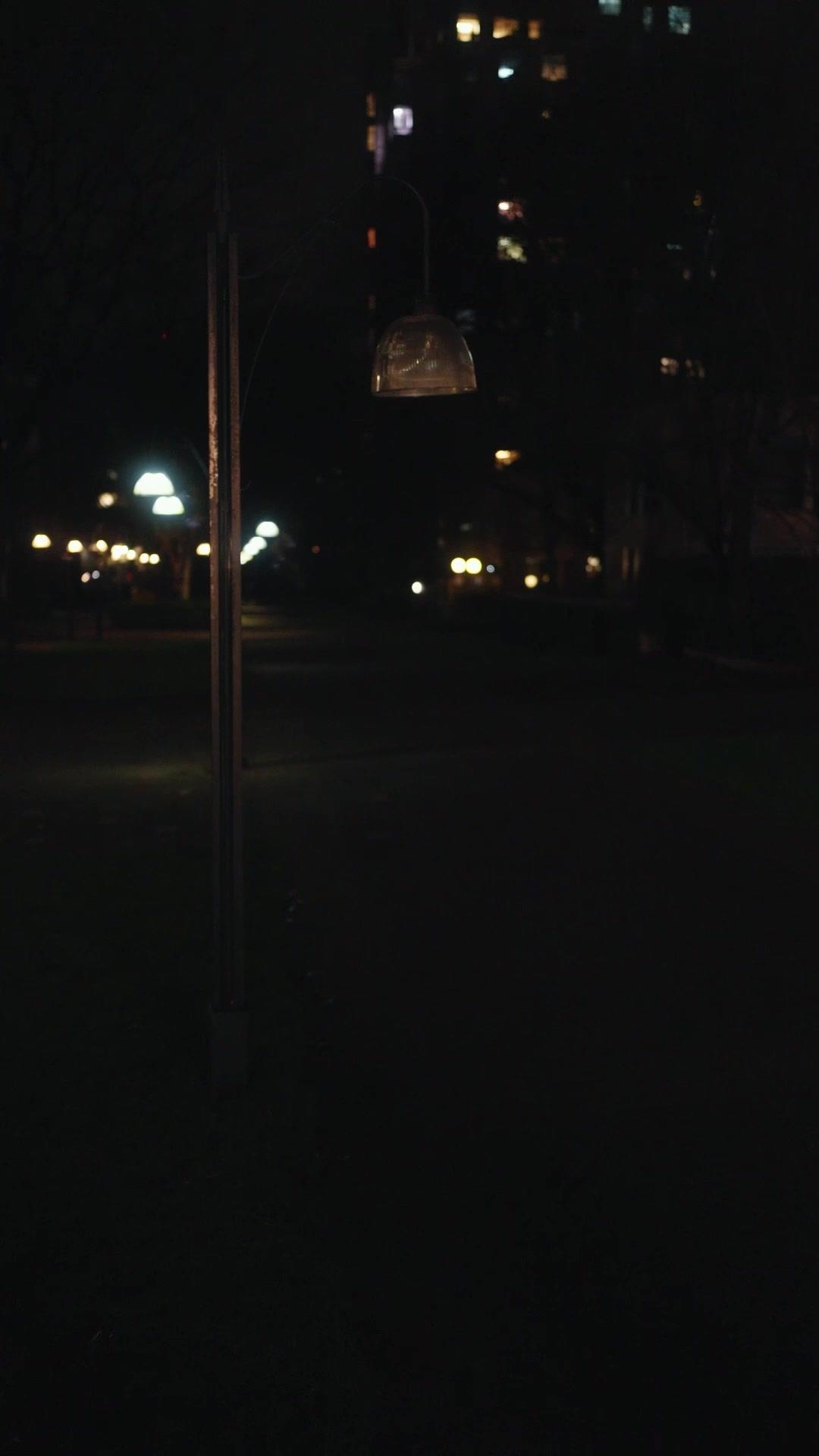 Wake up Daddy! Mommy is Dying！