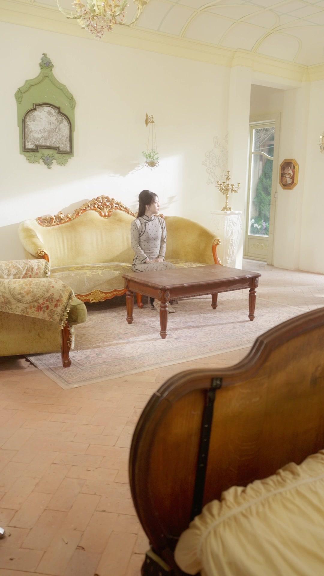 Entre cenizas, volvió por ella