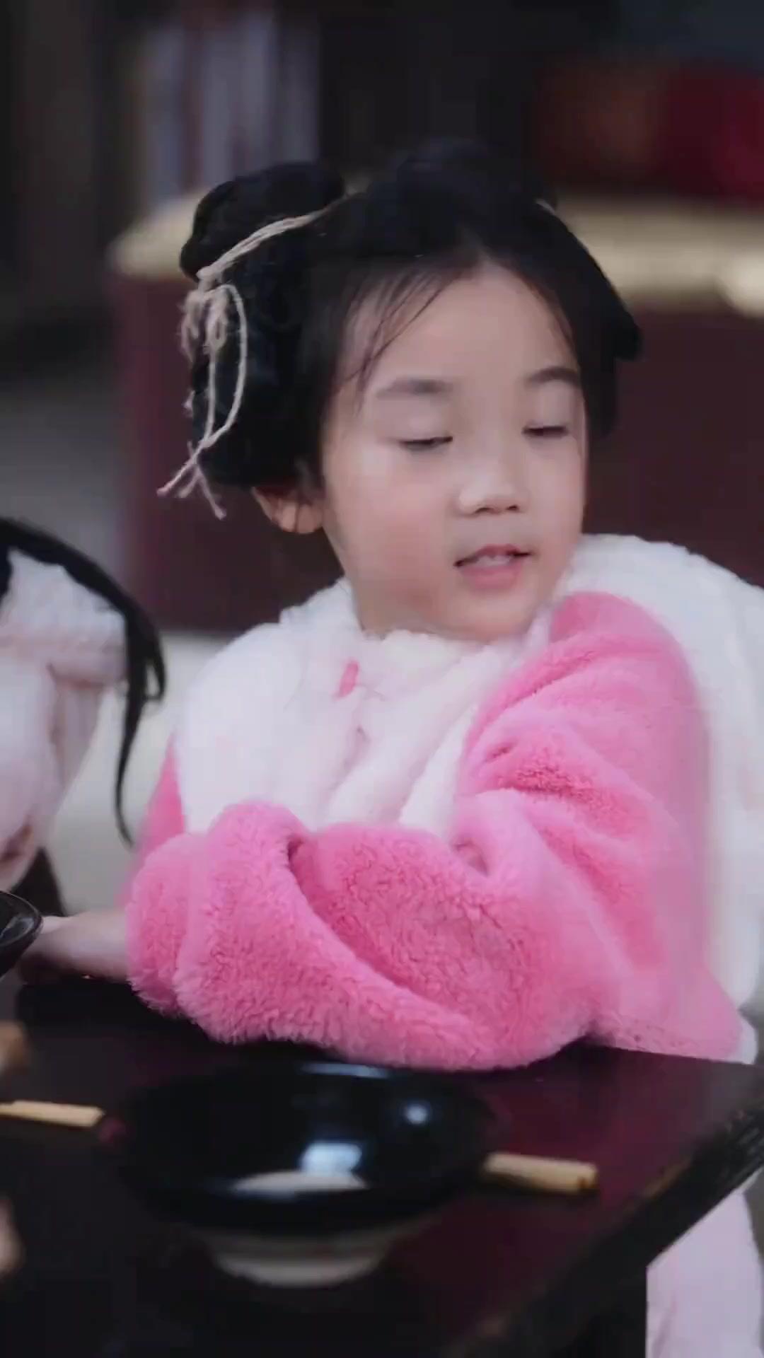 (Sulih suara) Dengan Sistem, Aku Besarkan Putriku