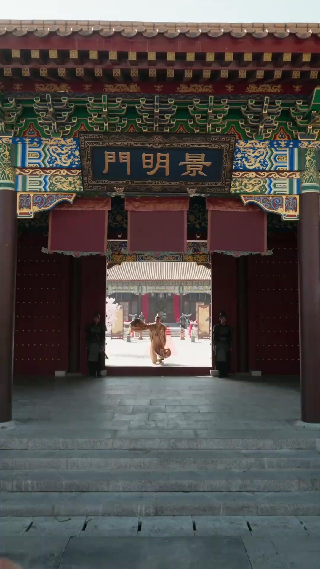 Dua Kuasa Menjadi Satu