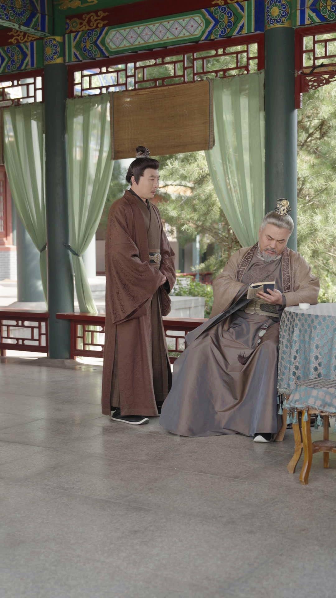 My Useless Daughter is A Grand General?