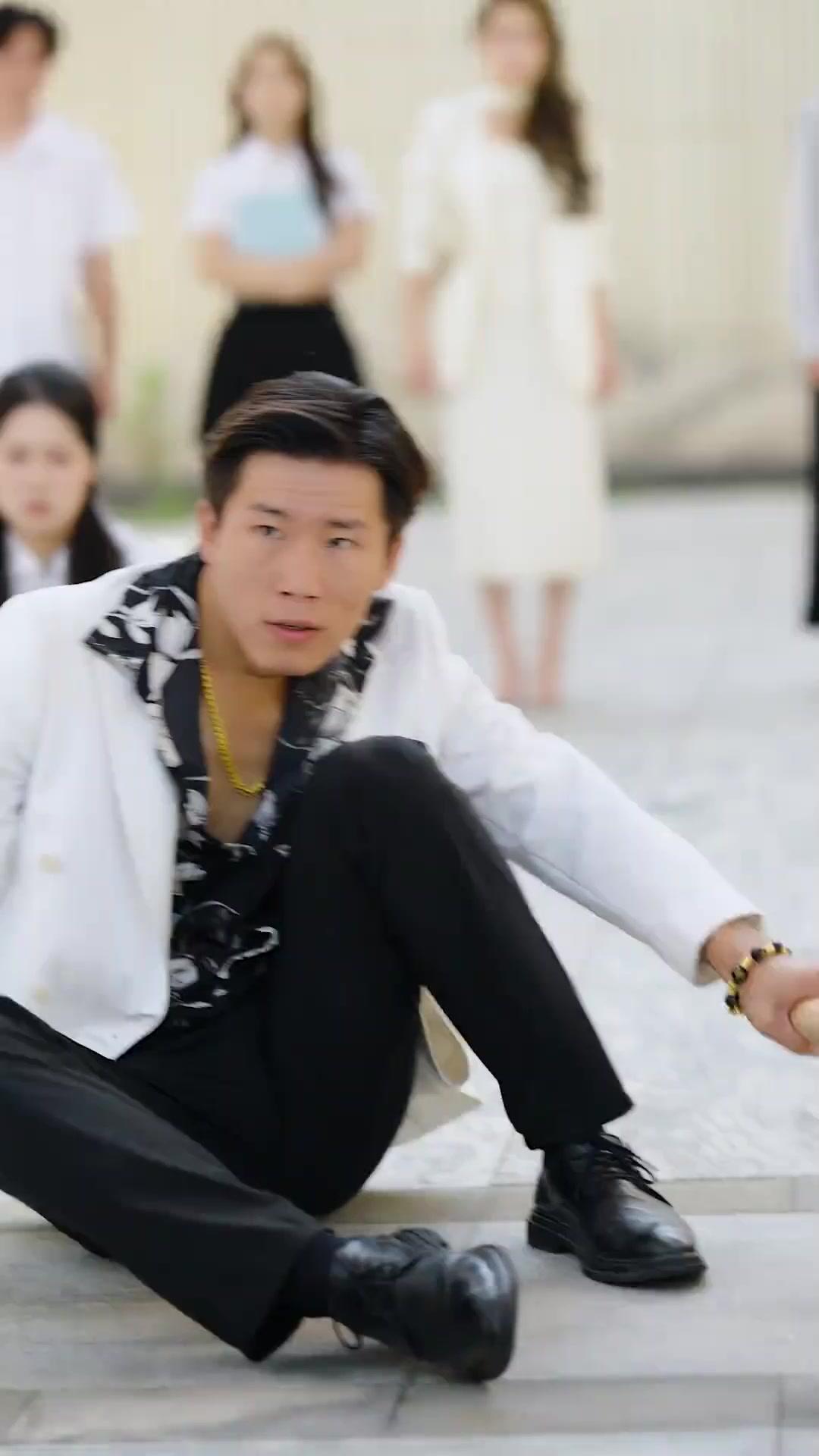 आन अंकल निकले फाइनेंस के सम्राट