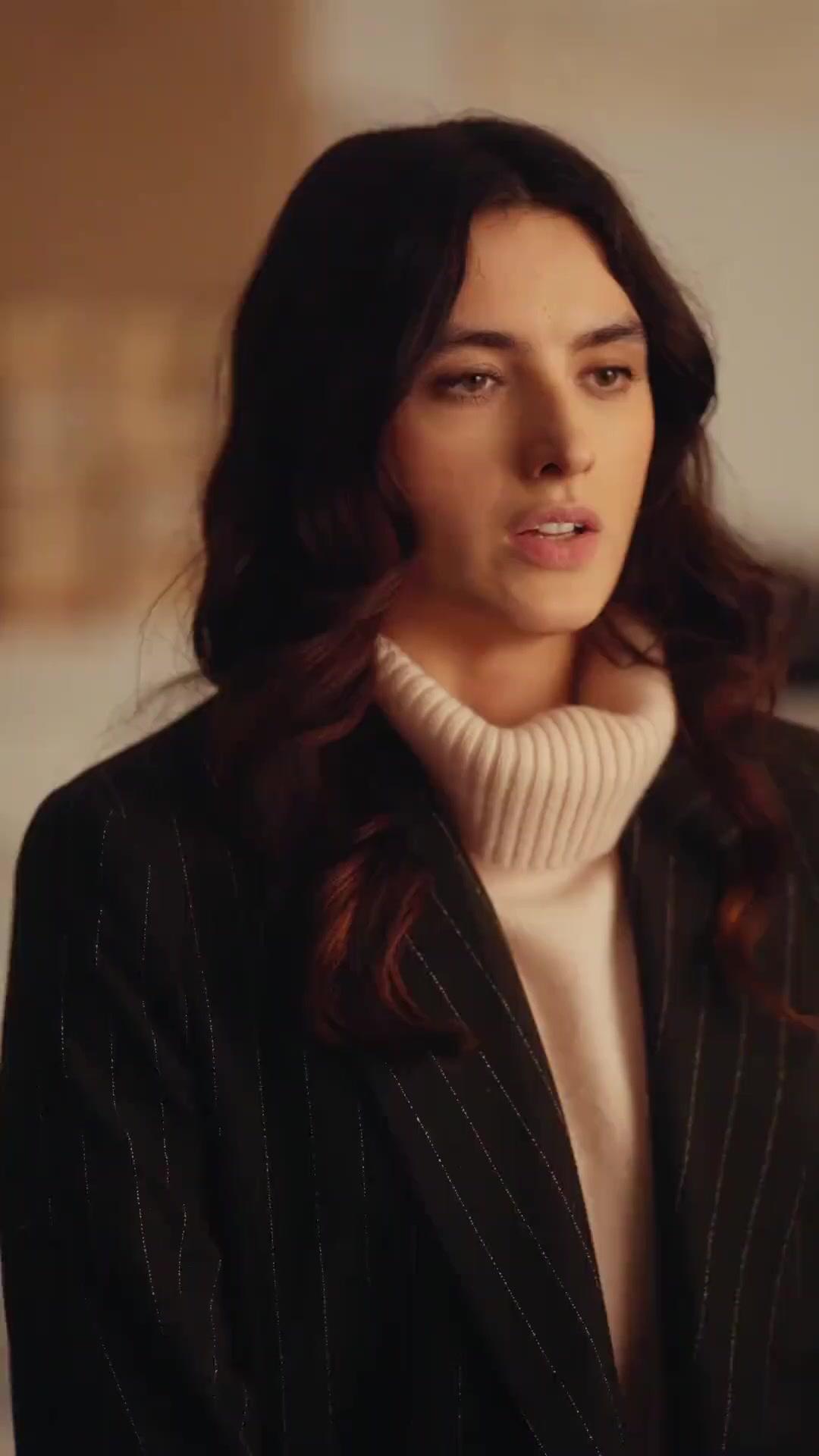 (Doblado) Papá, mamá se está muriendo