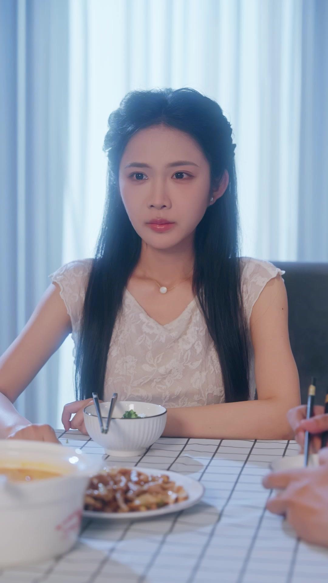 媽咪返老還童後：兒子們傻眼了