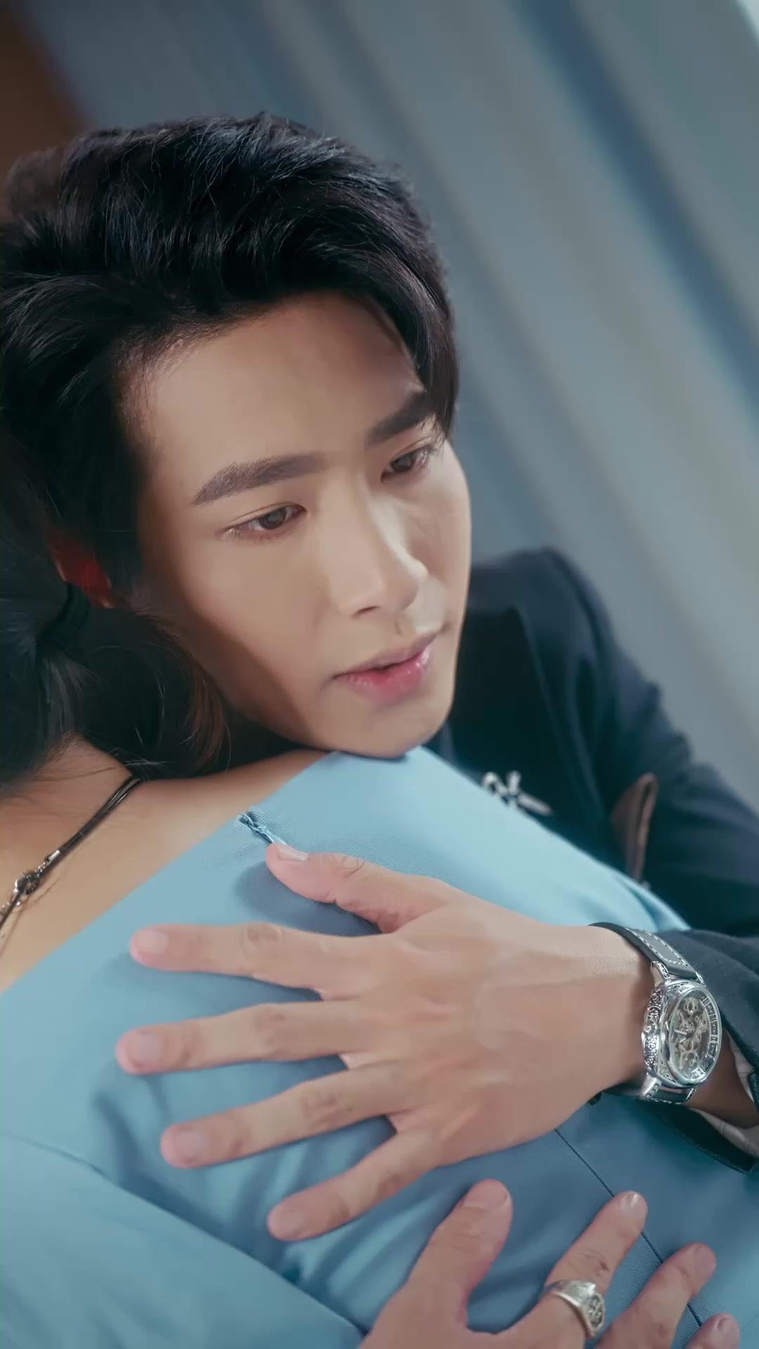 Me abracé con mi guardaespaldas