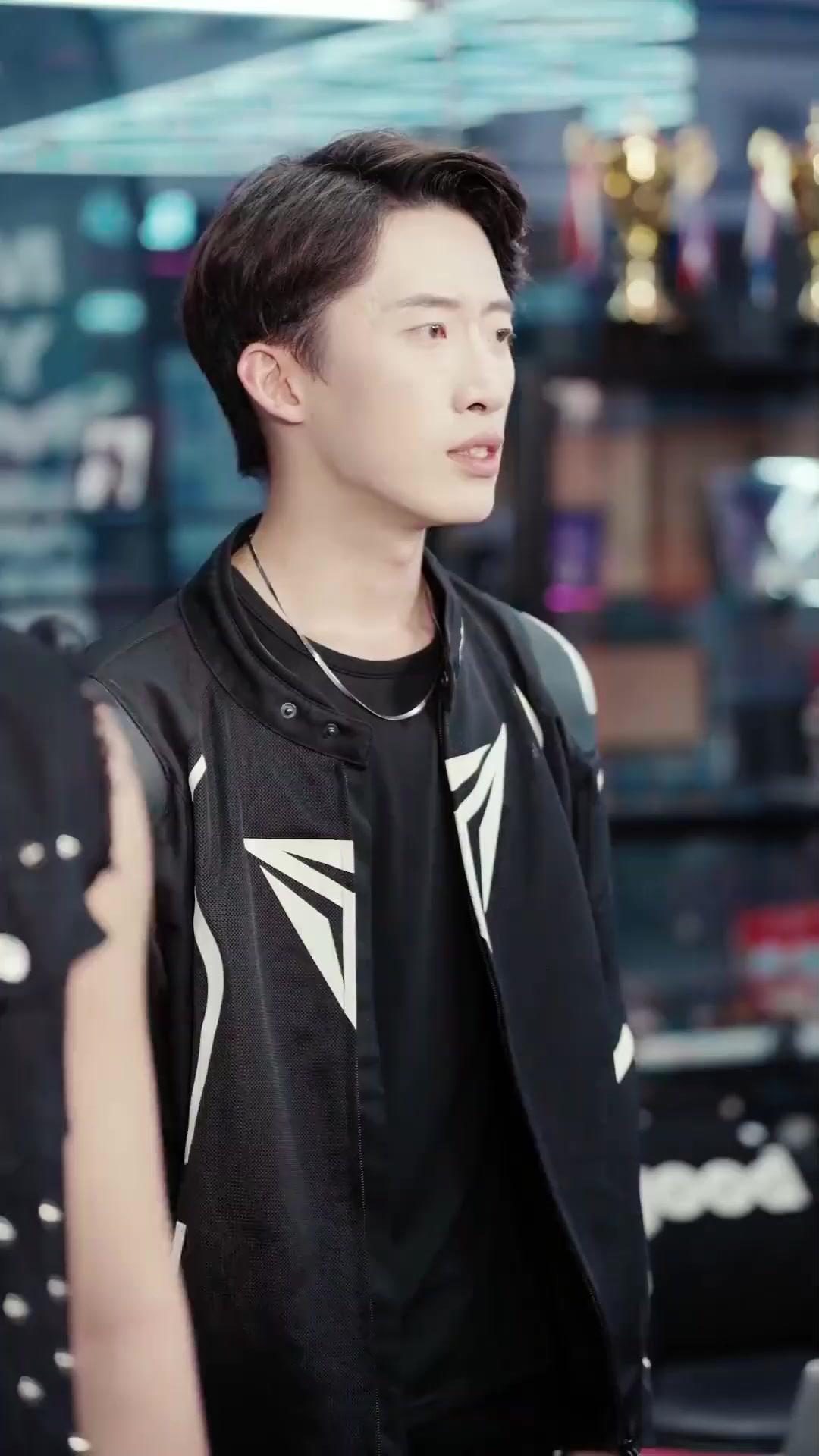 (Dubbed)Drift King: Rise of the Phantom Racer