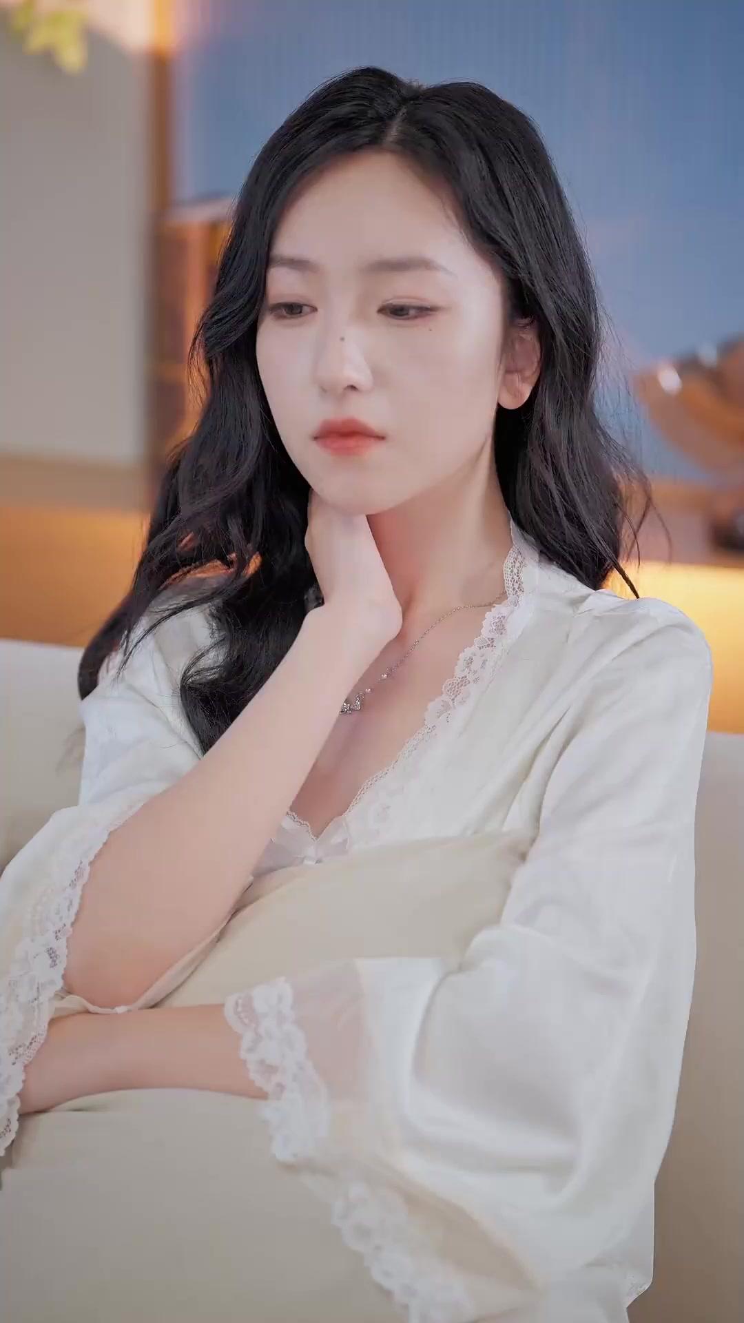 Suami Satpamku Itu Miliarder