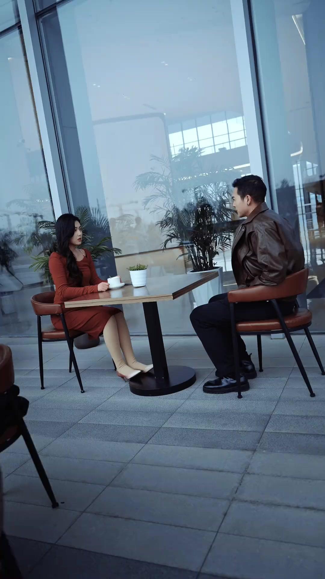 الذئب الأول