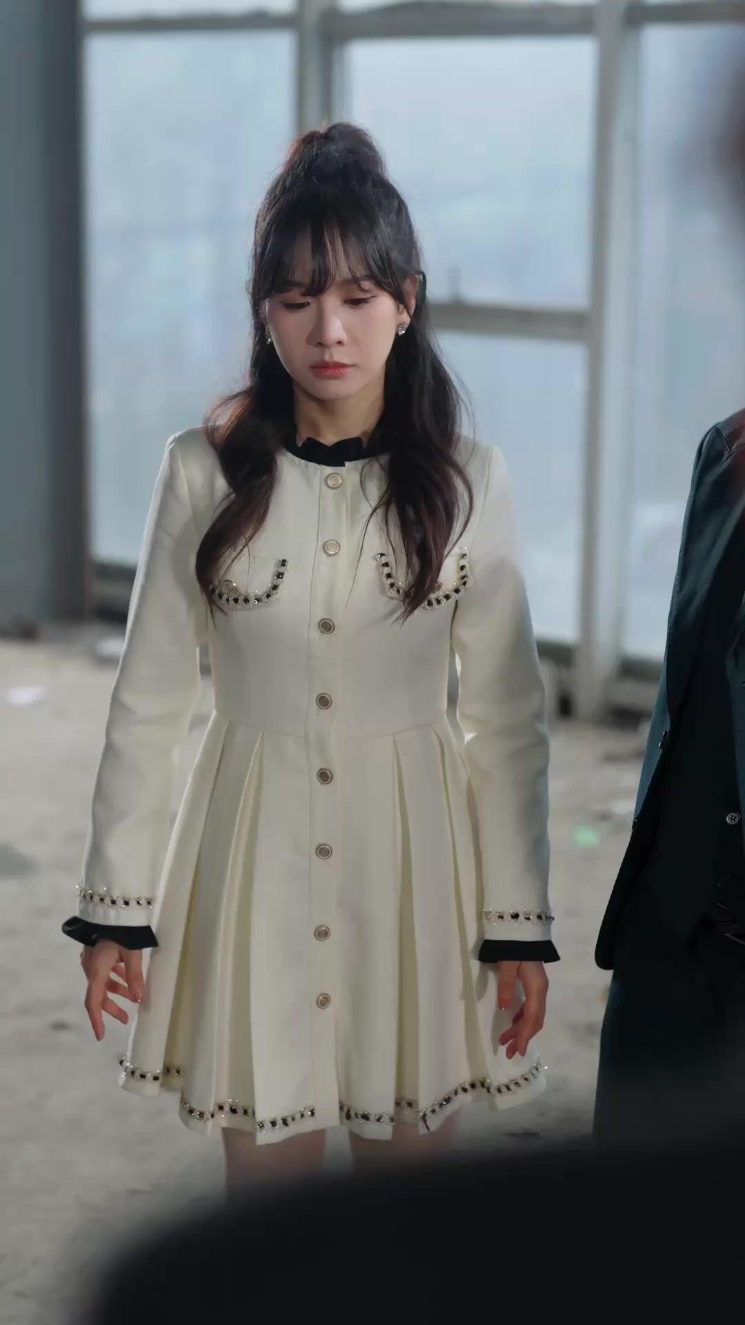 Hati Terkunci, Cinta Datang