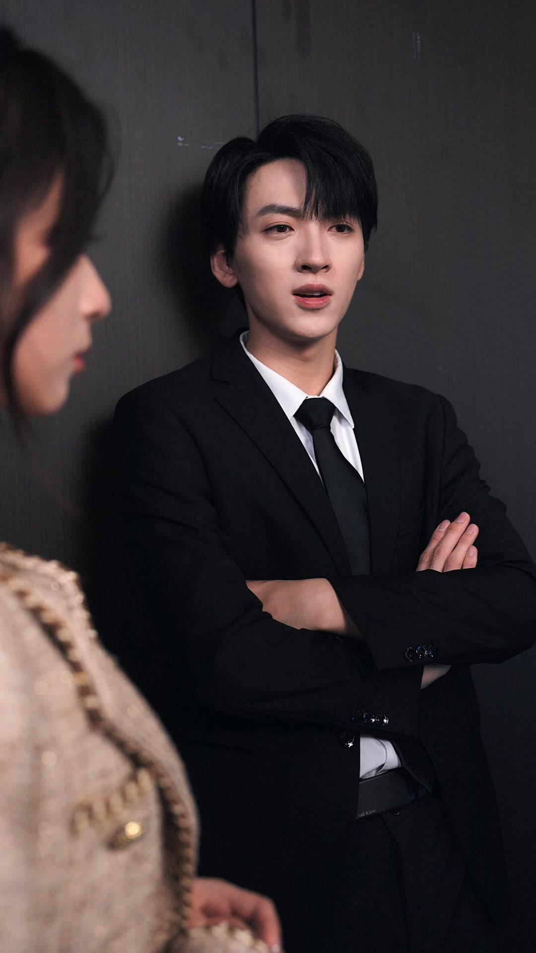 Bos, Aku Bukan Pamandu Biasa