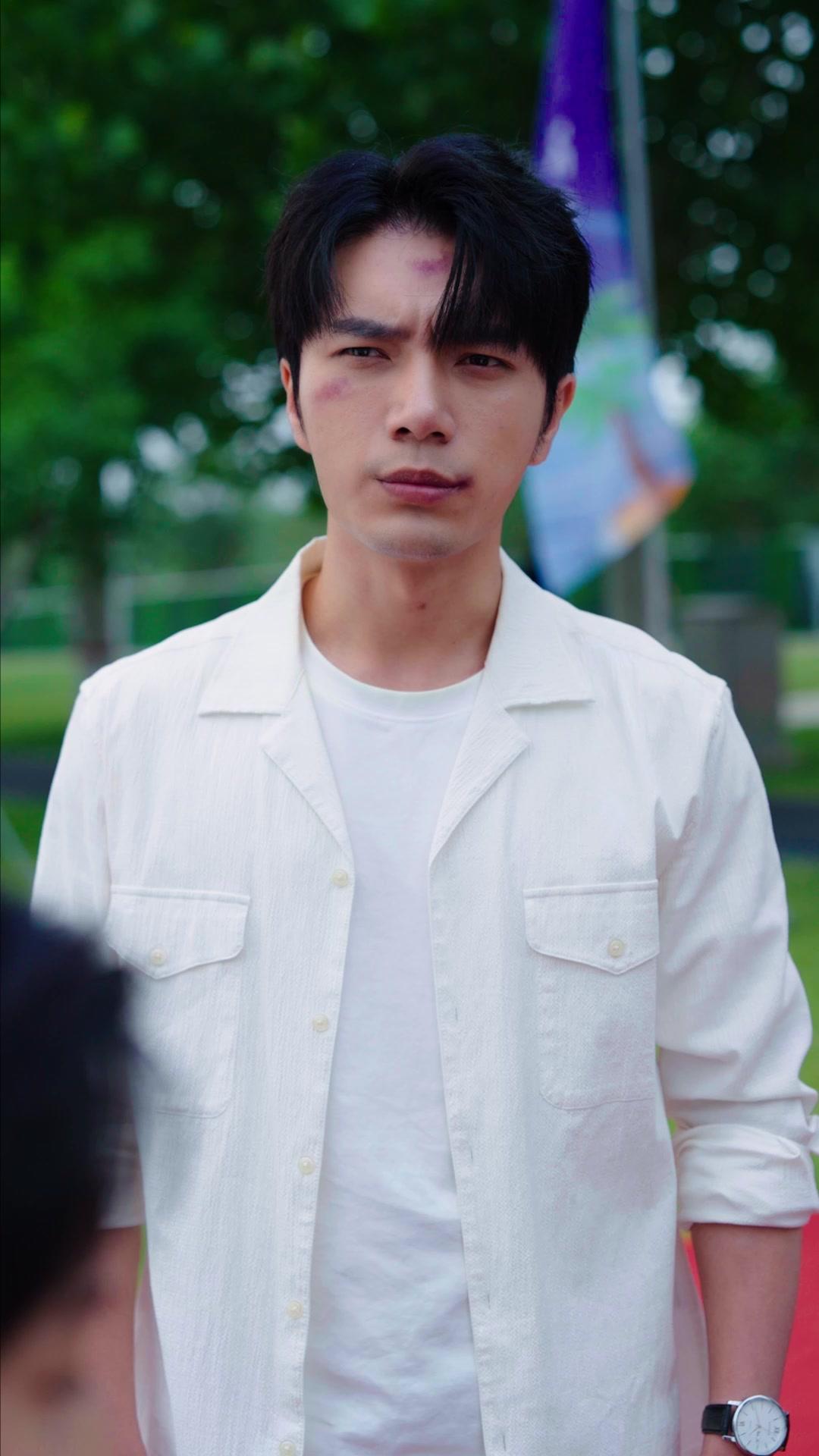 JE NE SUIS PAS LE DIEU DE LA PECHE