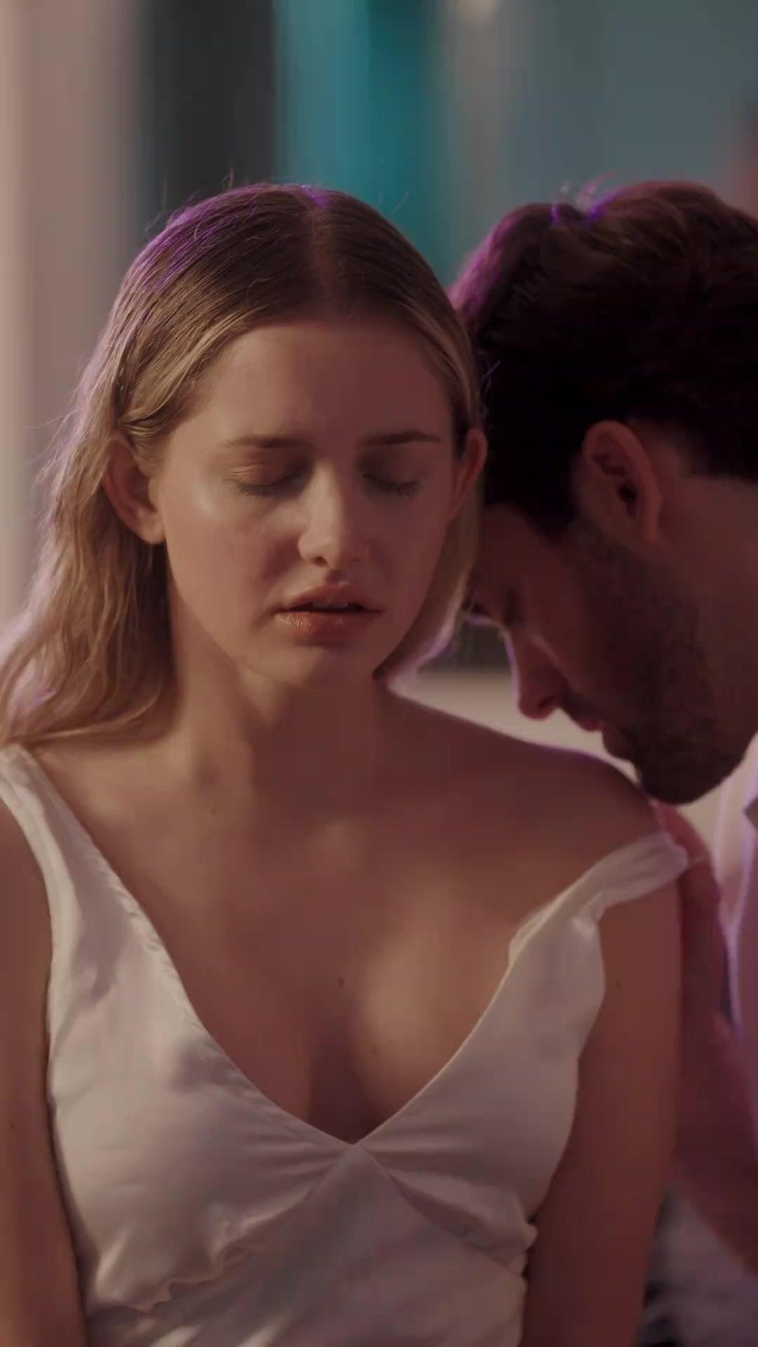 (Synchro)UNBEKANNT: CEO im Bett