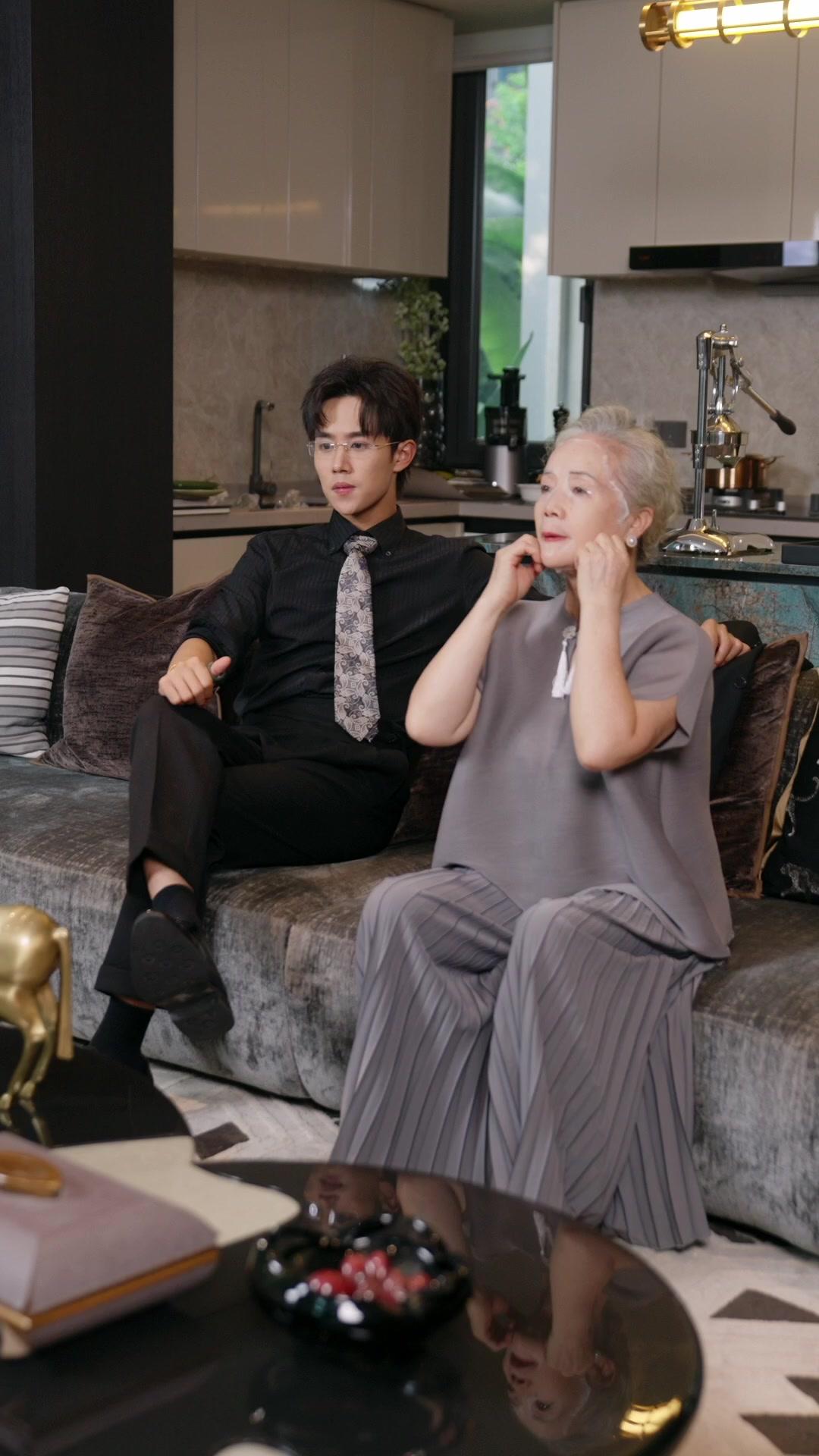 Paman Ini Terlalu Berbahaya