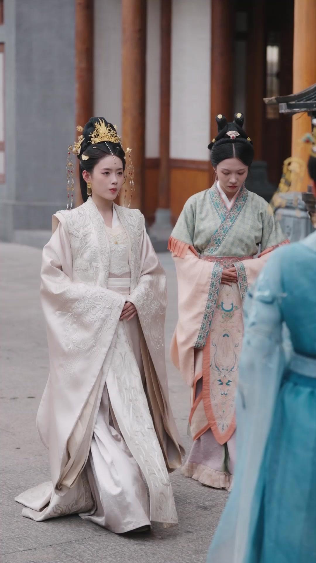 深宮棋局誰為子