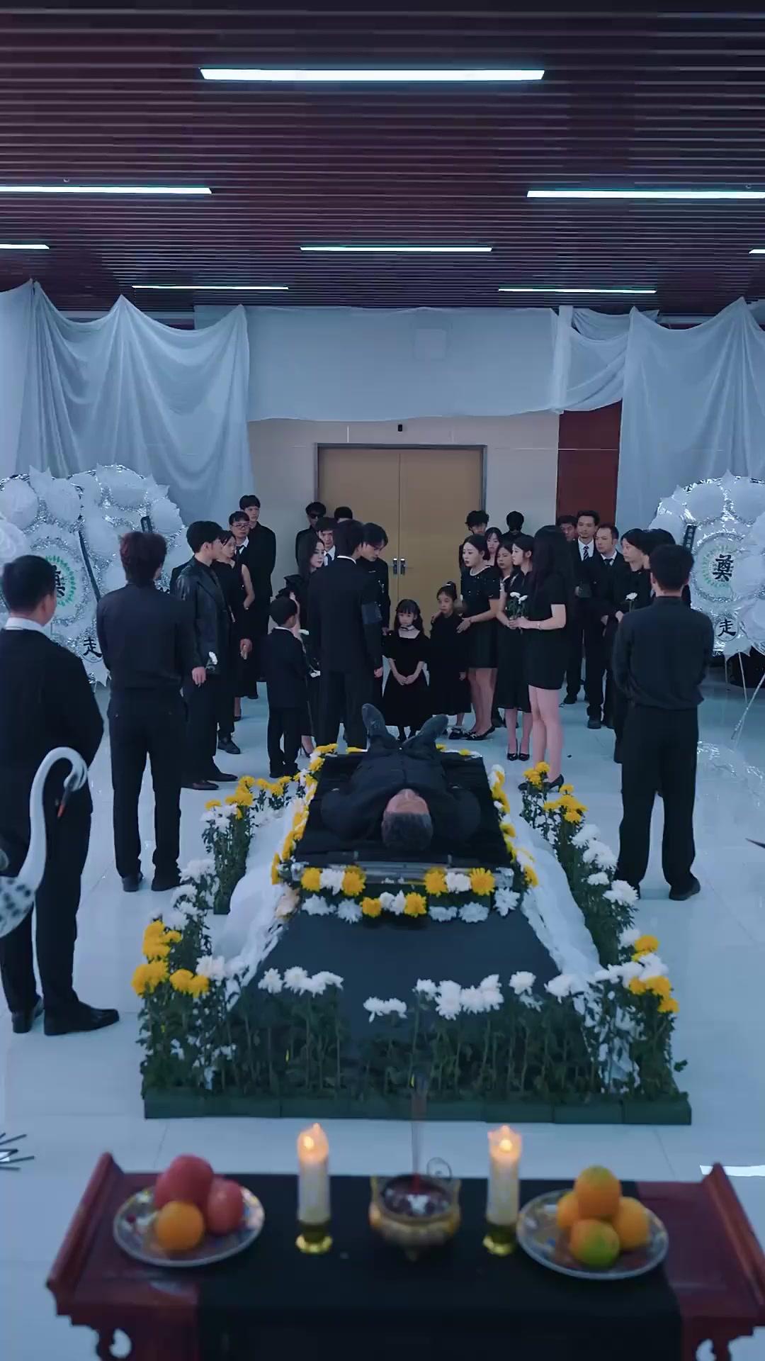 (Doublage) GRANDE ANCÊTRE DE 7 ANS