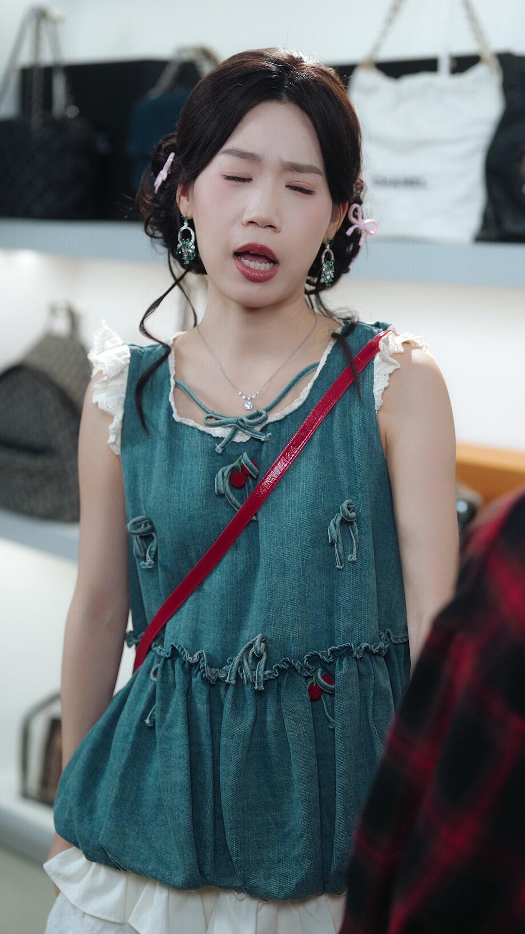 MARI PAR CONTRAT : MI-MILLIARD