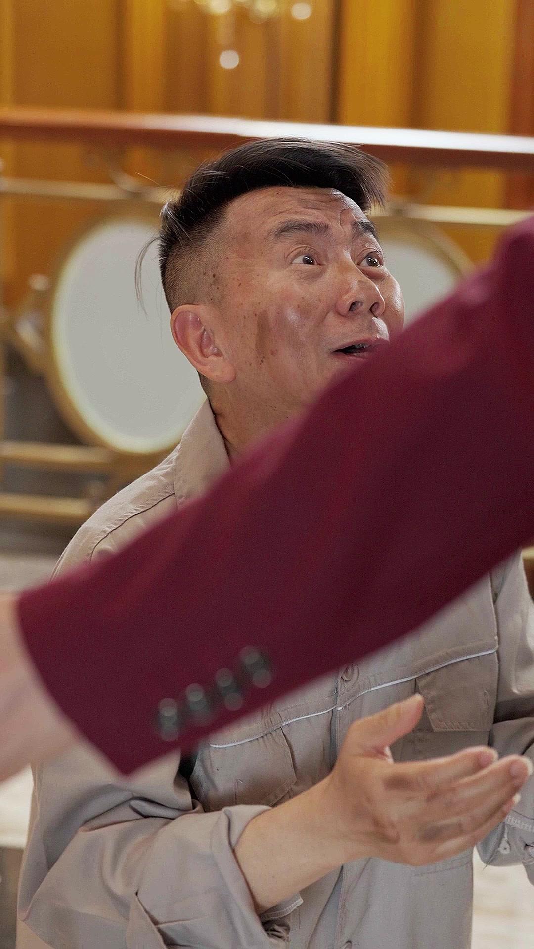  Satpam Yang Punya 3 Tunangan Cantik 