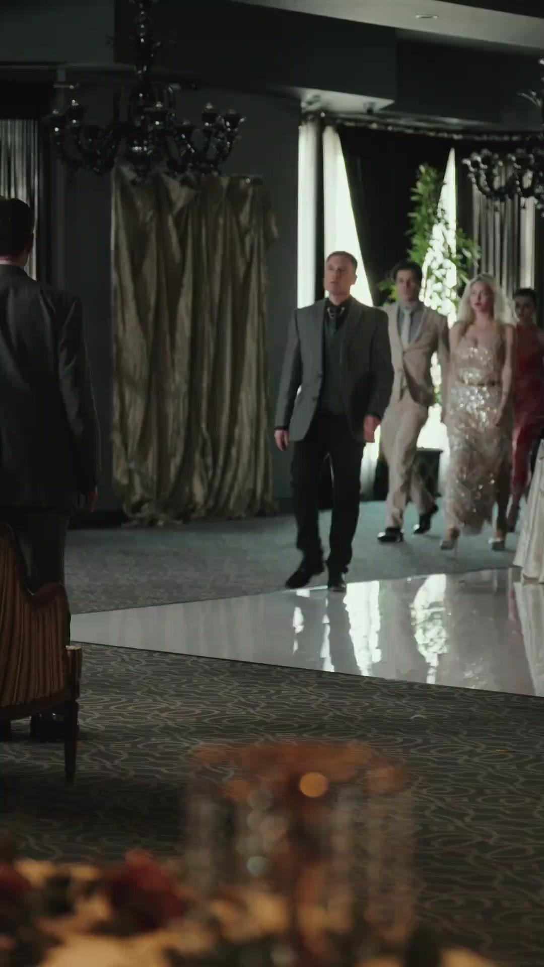 MafiaChfin: Tschüss, Arschloch-Ex!