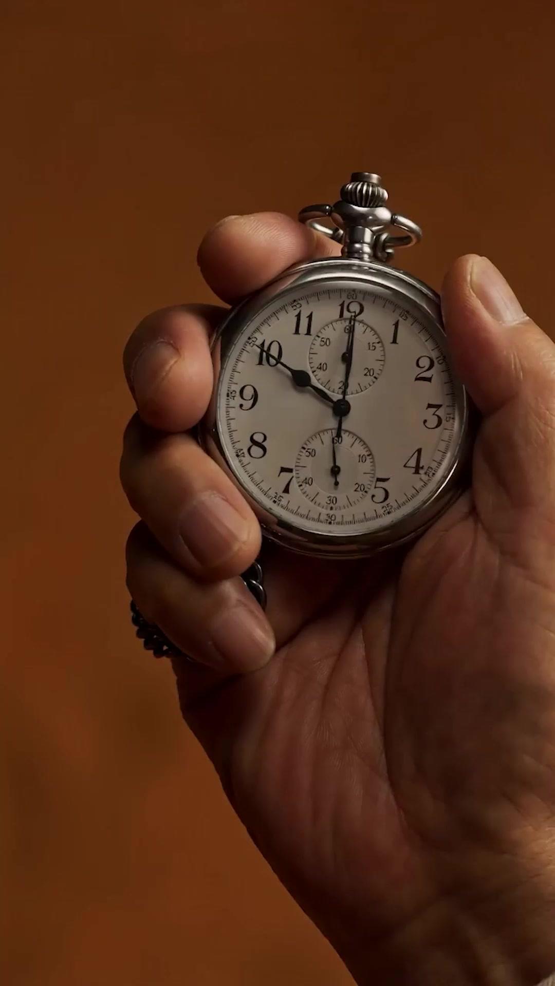 7-Year-Old Sees It All!