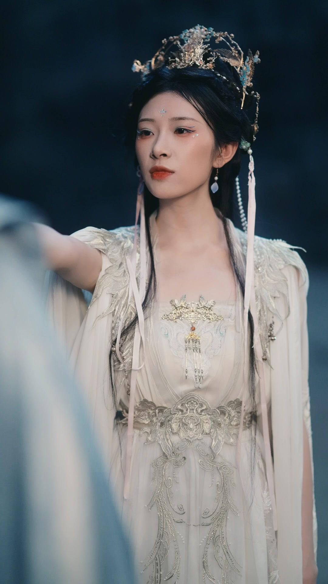 Si Bodoh Itu Punya Kekuatan Dewa