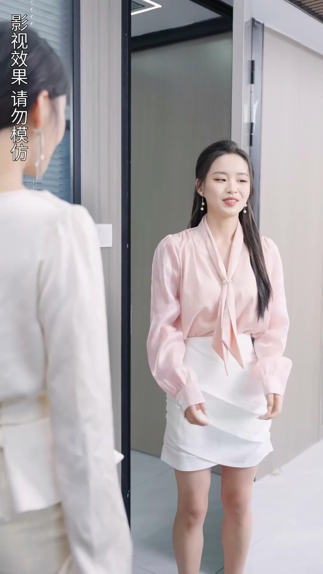 Pernikahan Palsu dengan Direktur Tercinta