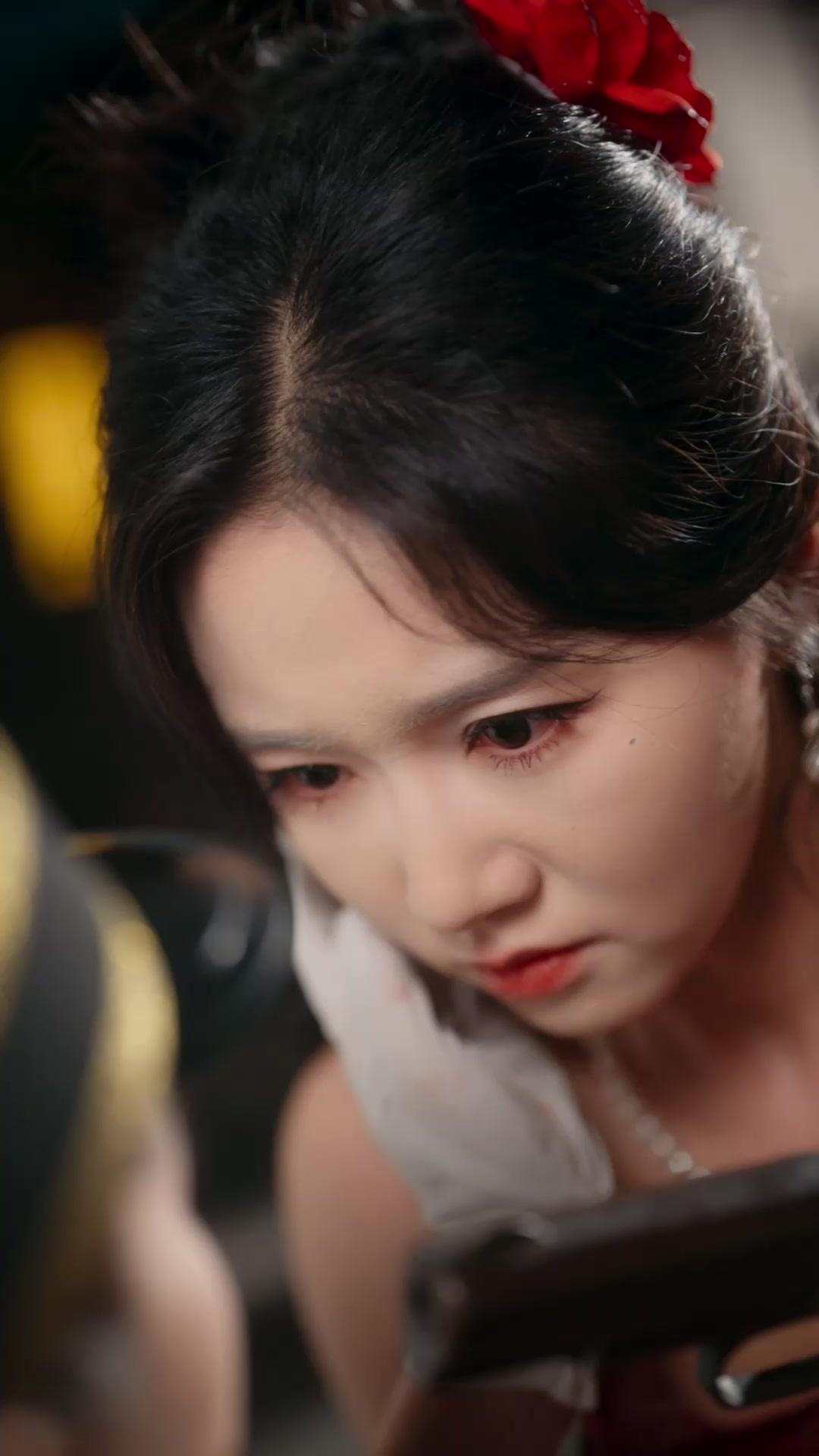 Istri Asli dan Palsu Sang Komandan