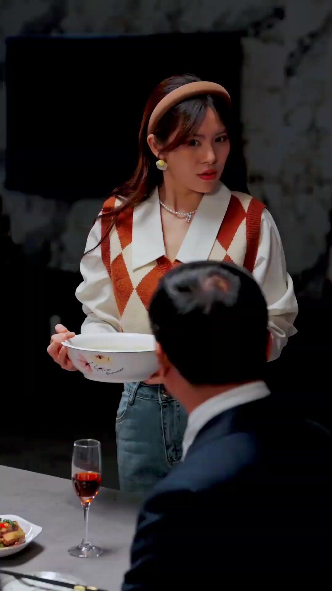 (Sulih suara)Aku dan Ibu Mertua Menghancurkan Keluarga Lelaki Brengsek Itu