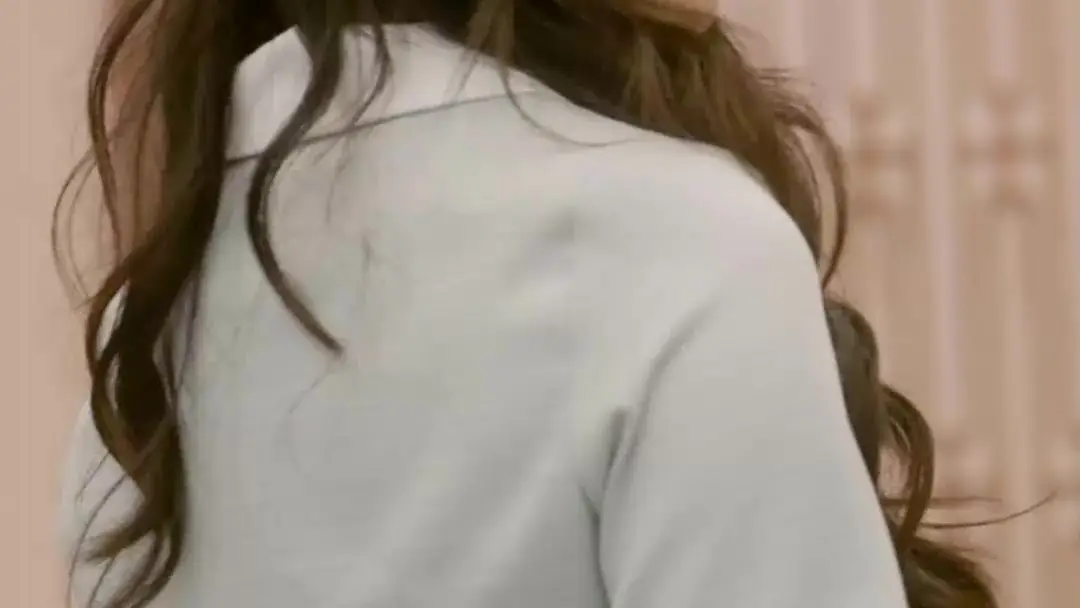 After Divorce I Can Predict the Future: When Mr. Chen Smiled, the Room Froze