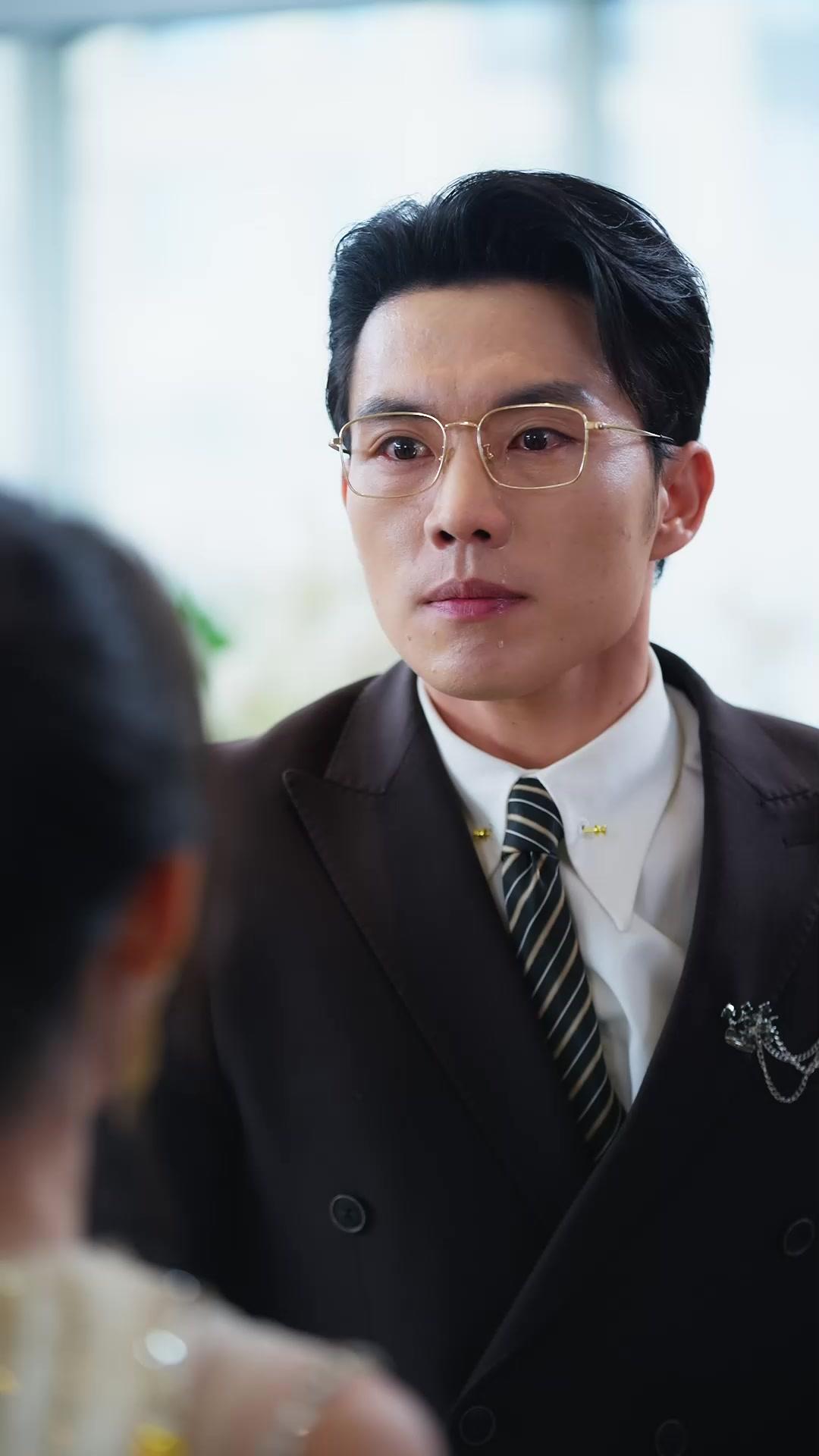 Con mi tarjeta, pagó a su amante