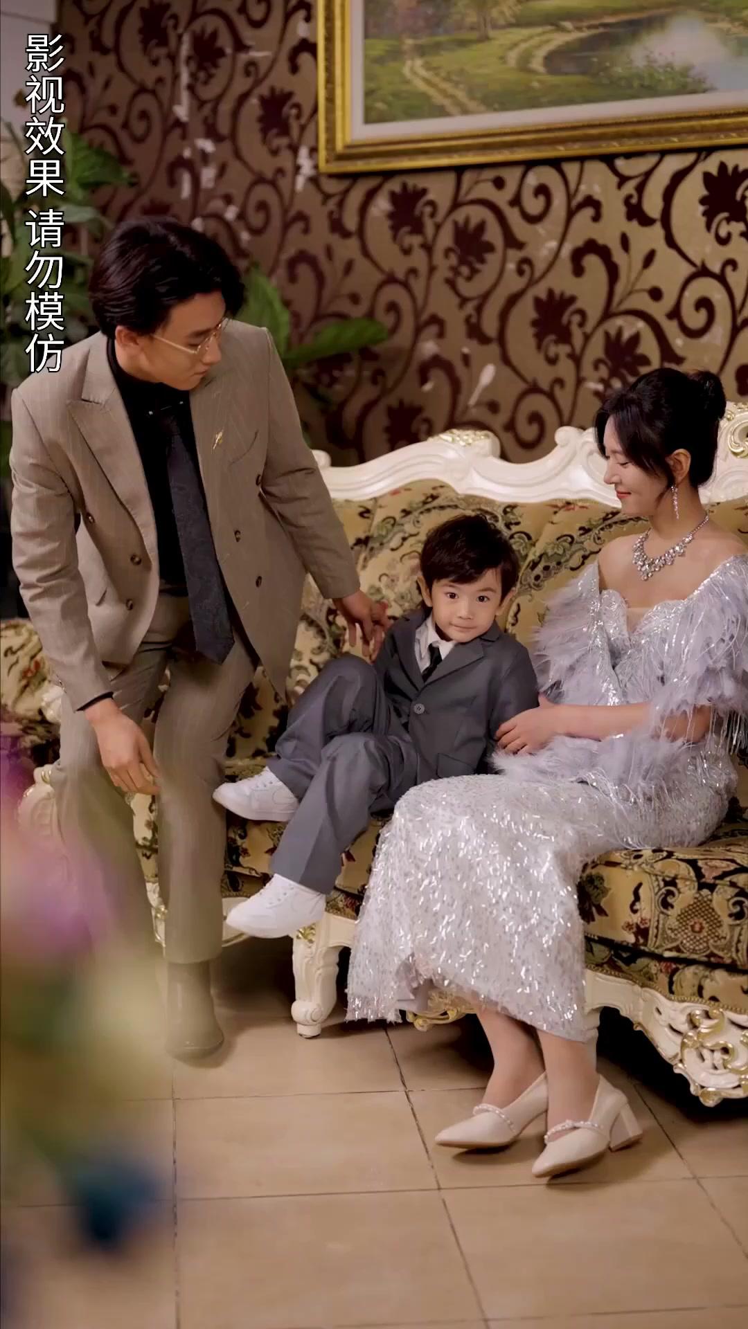 Anak Rahasia Suami Tajir