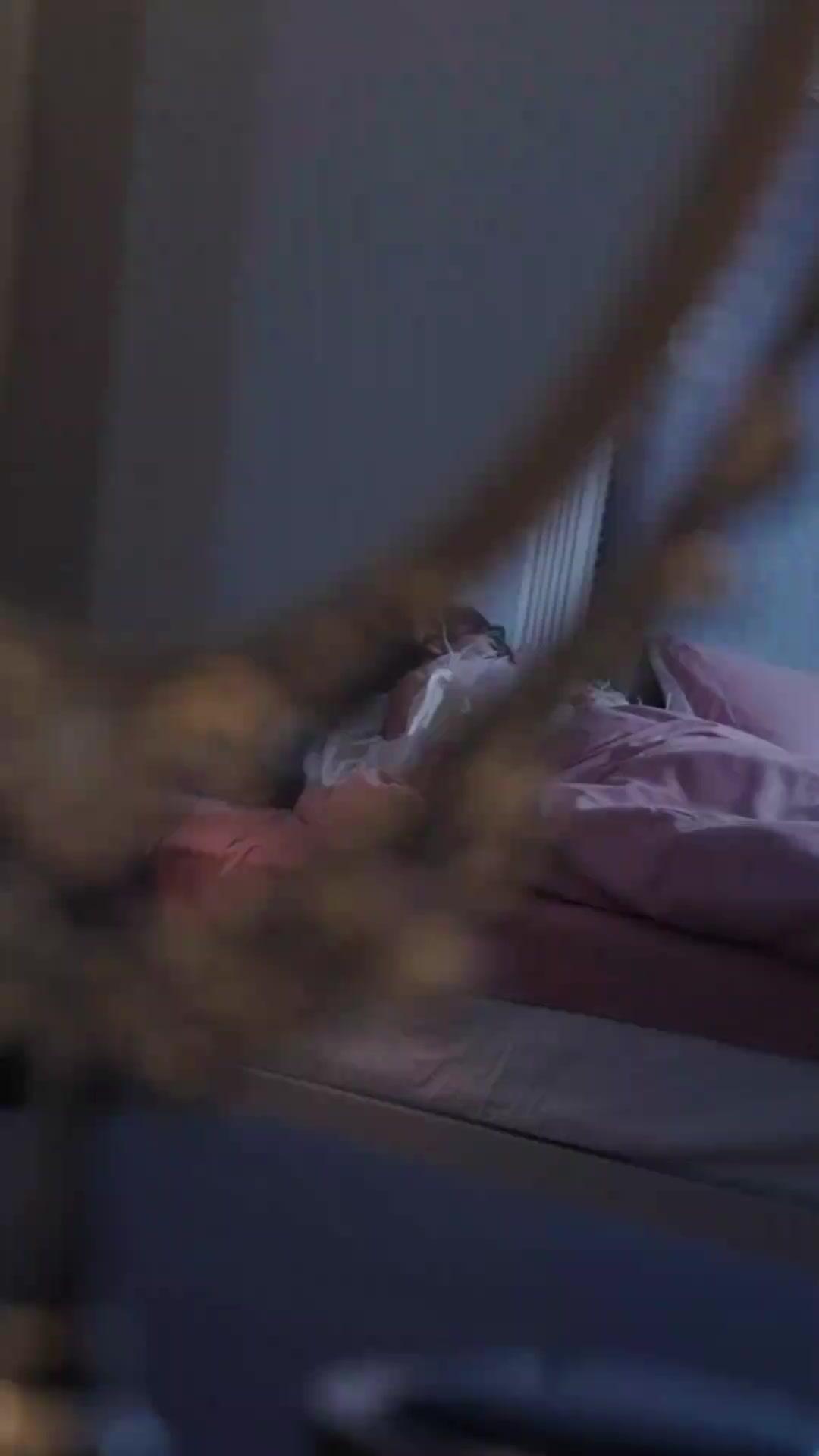 (吹き替え) あなたの瞳が問いかける