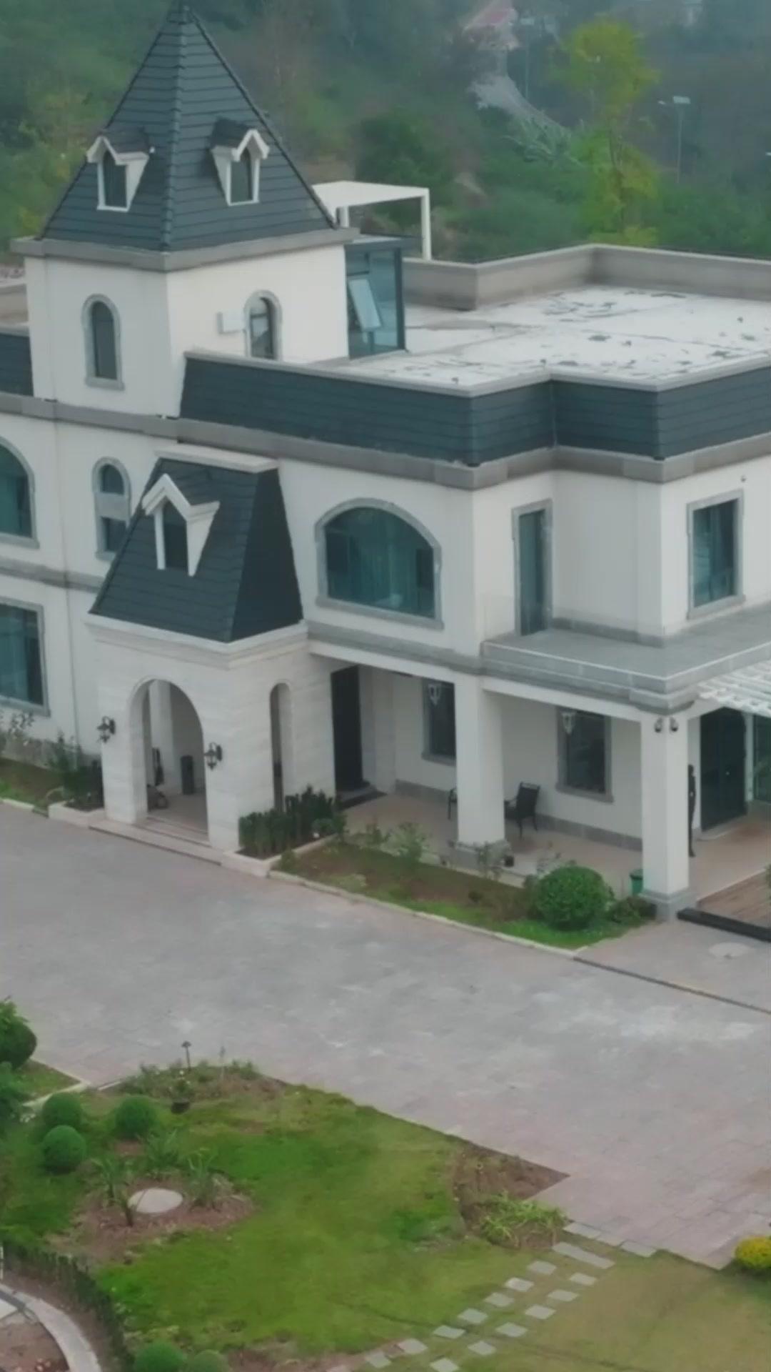 恨不相逢未嫁時