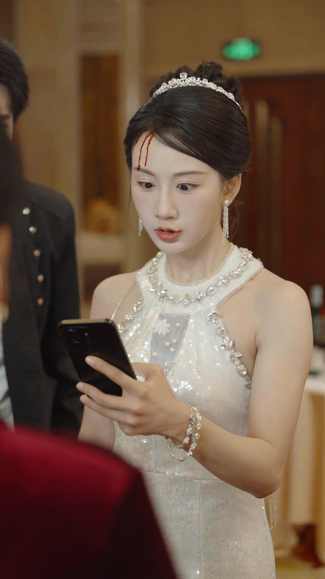 A Tia da Cantina É a Verdadeira Chefe