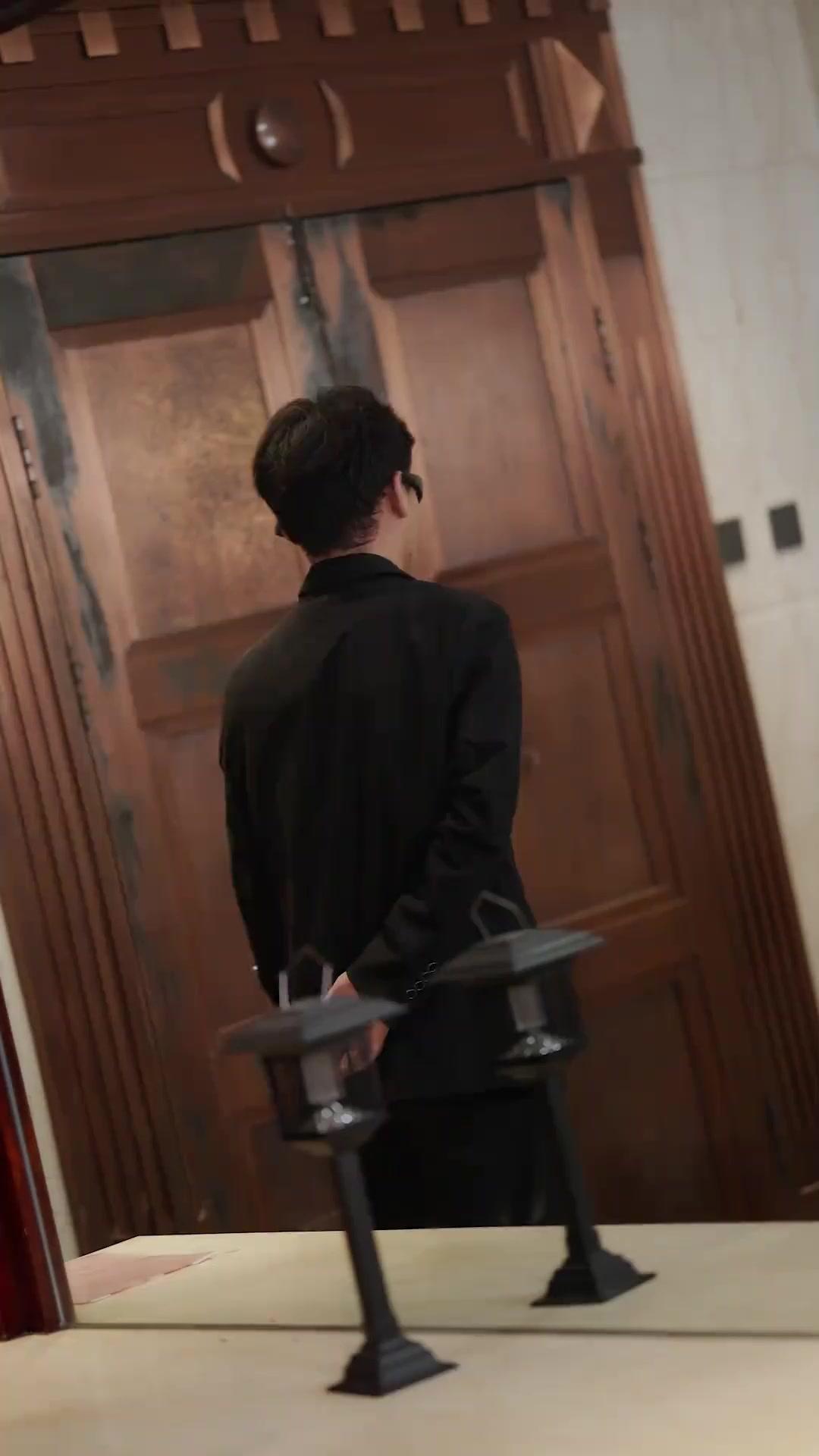 حبيب مفاجئ: عقد زواج يقلب الموازين