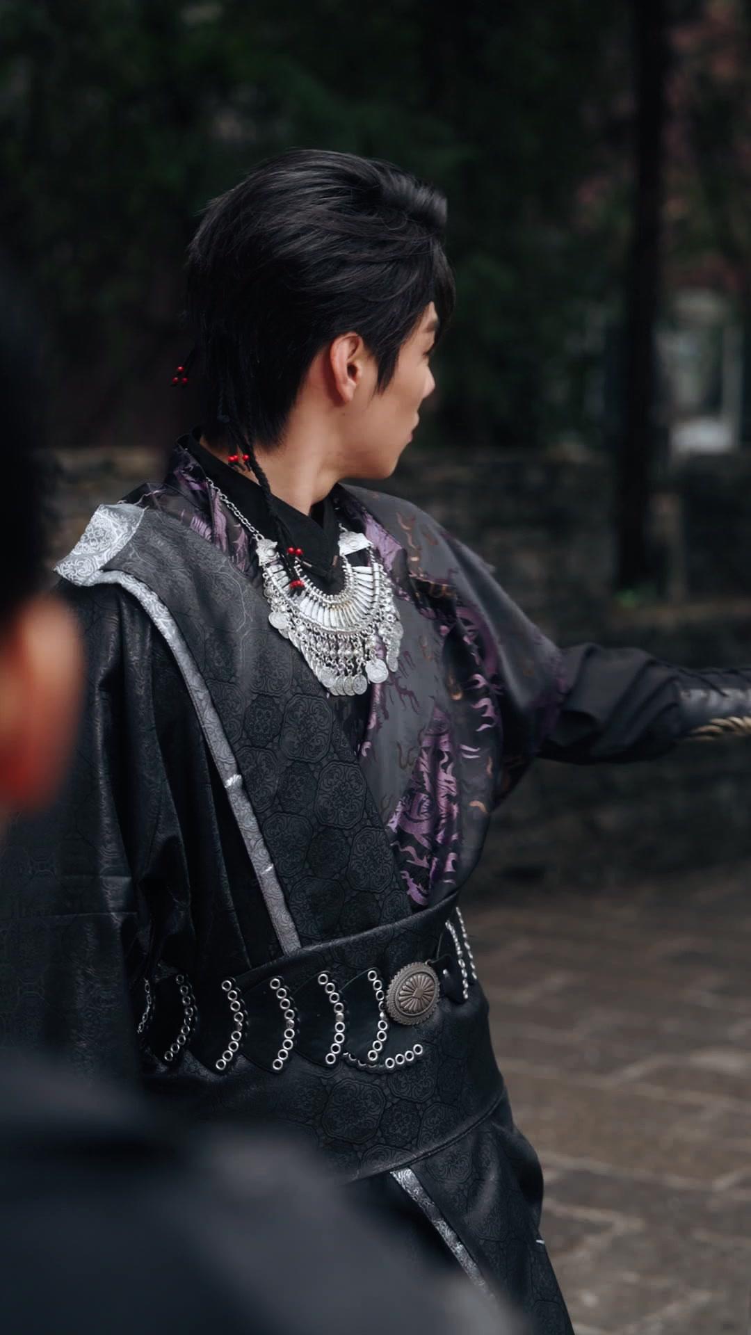 Penyamaran Ahli Pedang