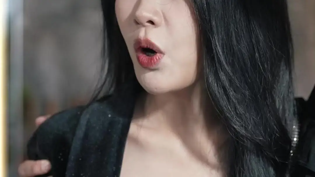 Legend of a Security Guard: When the Suit Falls and the Truth Rises