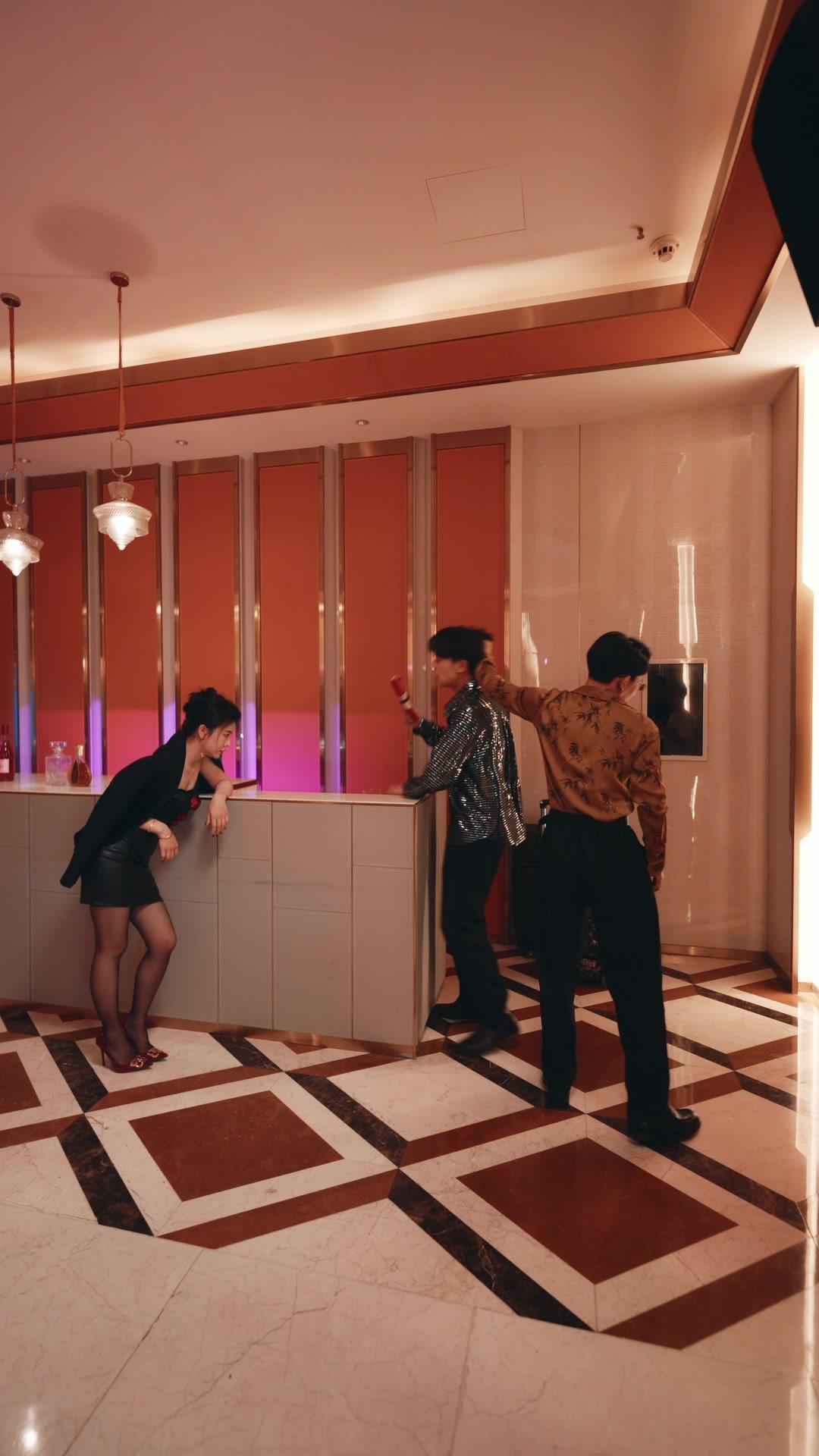 El infiltrado del club nocturno