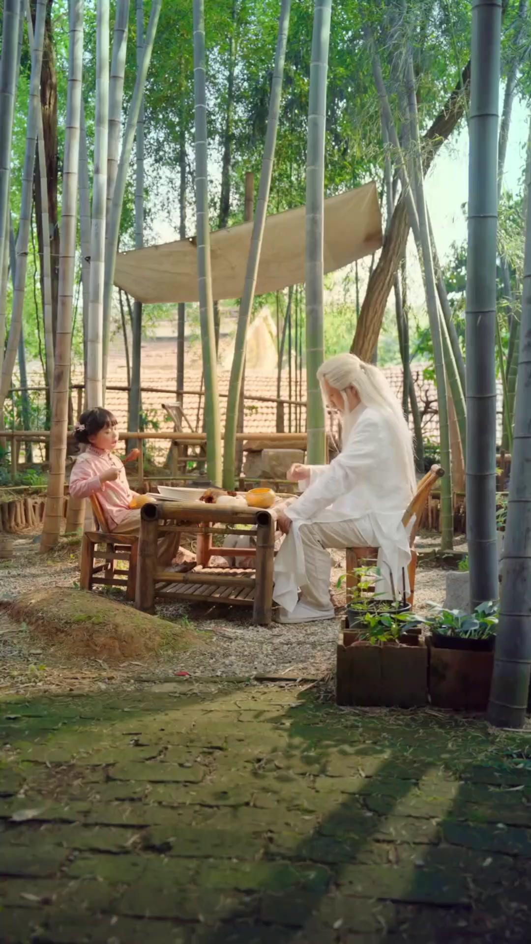 Tiểu Thánh Thủ Định Càn Khôn