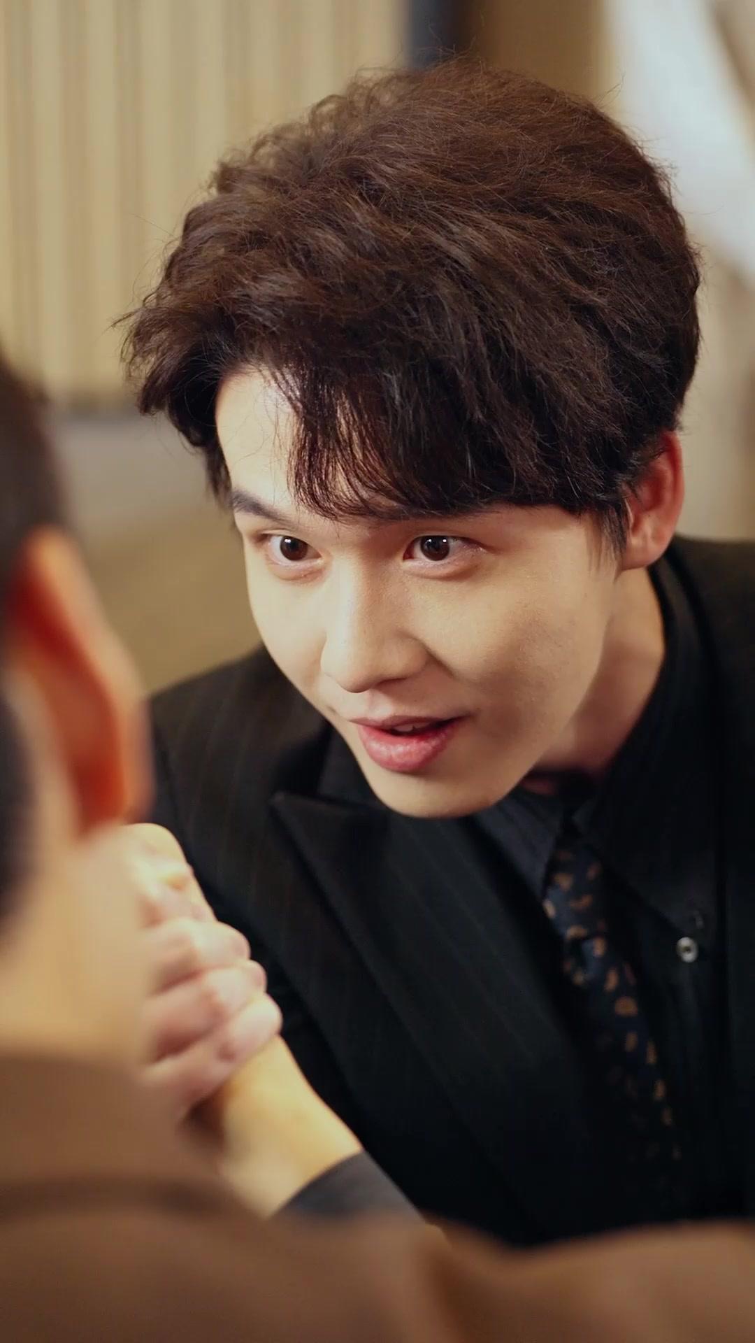 Primadona dan Pengawalnya