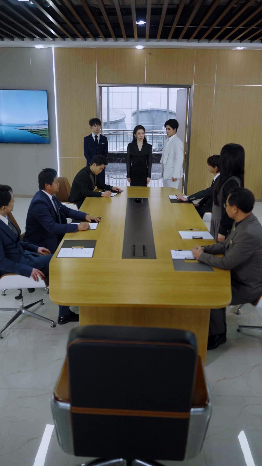 Intrigas bajo la máscara tierna