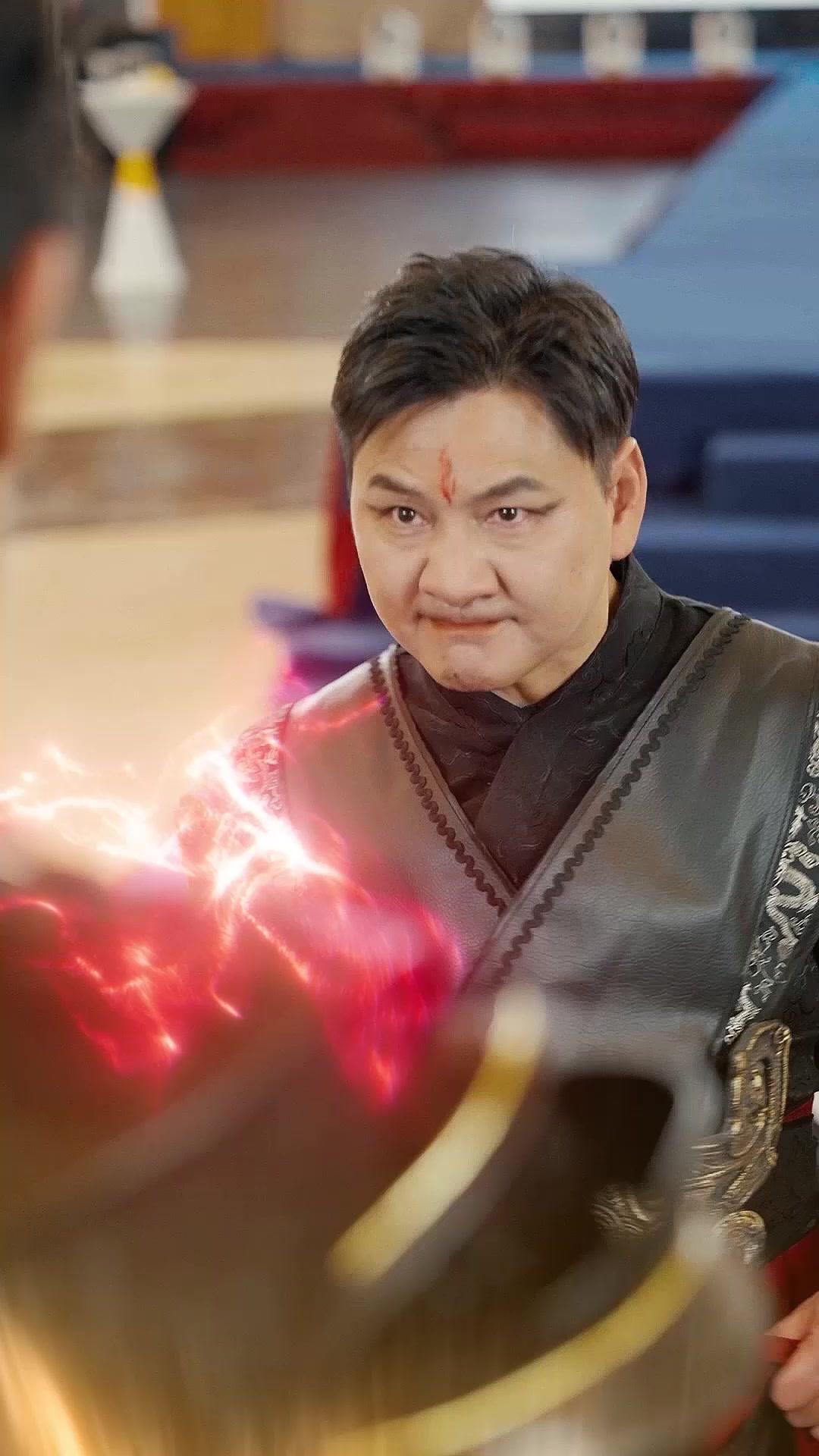  Satpam Yang Punya 3 Tunangan Cantik 