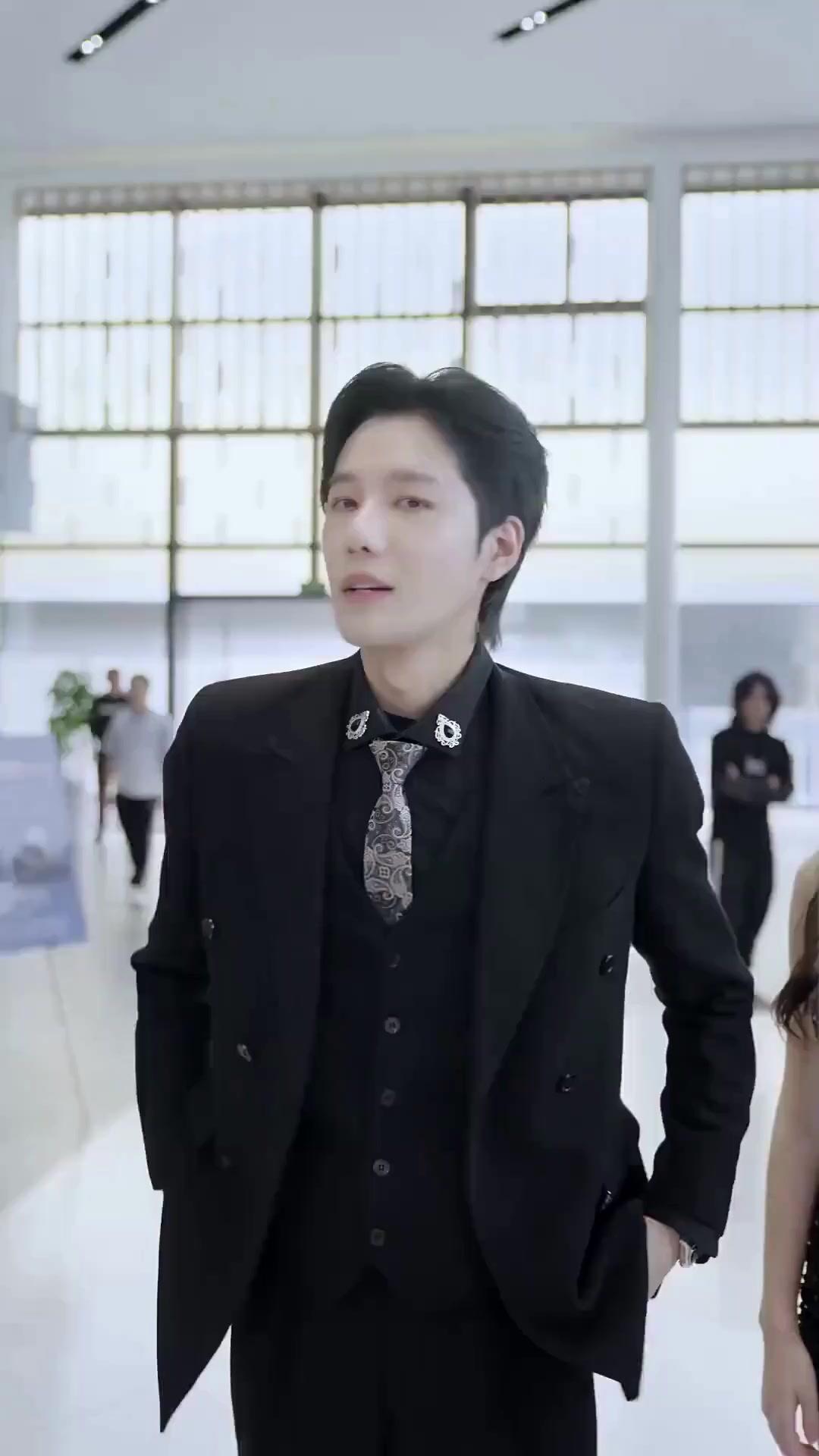 (Dublajlı) Para Kadınlara Harcanır