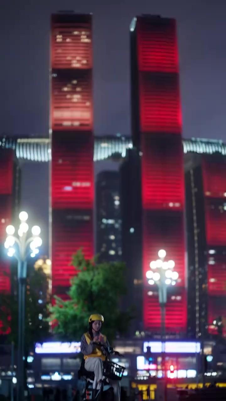 閨蜜眼睜睜看我被京圈太子爺寵上天